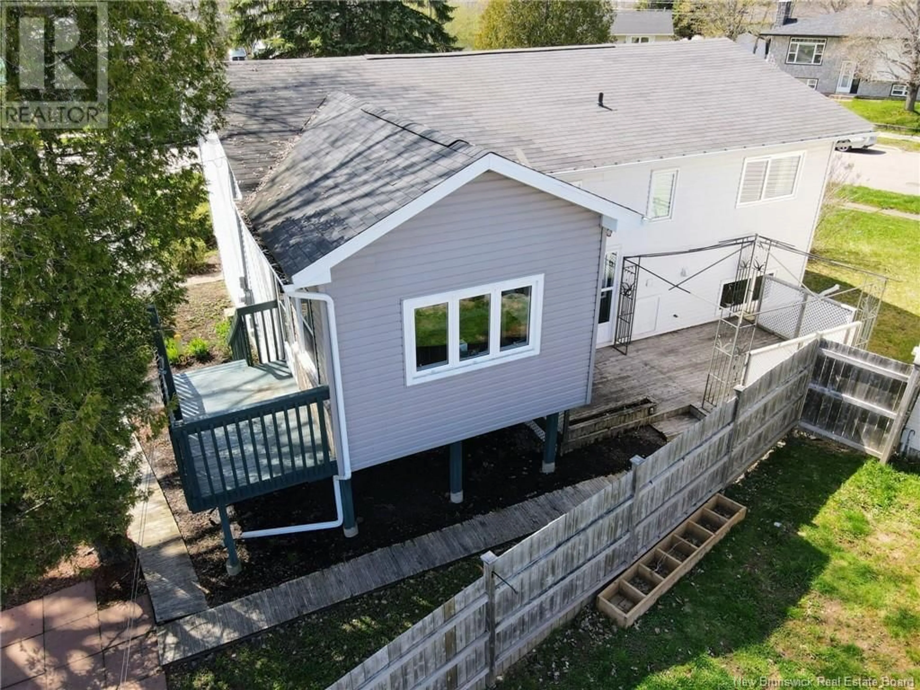 A pic from outside/outdoor area/front of a property/back of a property/a pic from drone, street for 79 AUTUMN TERRACE, Moncton New Brunswick E1C8Y3