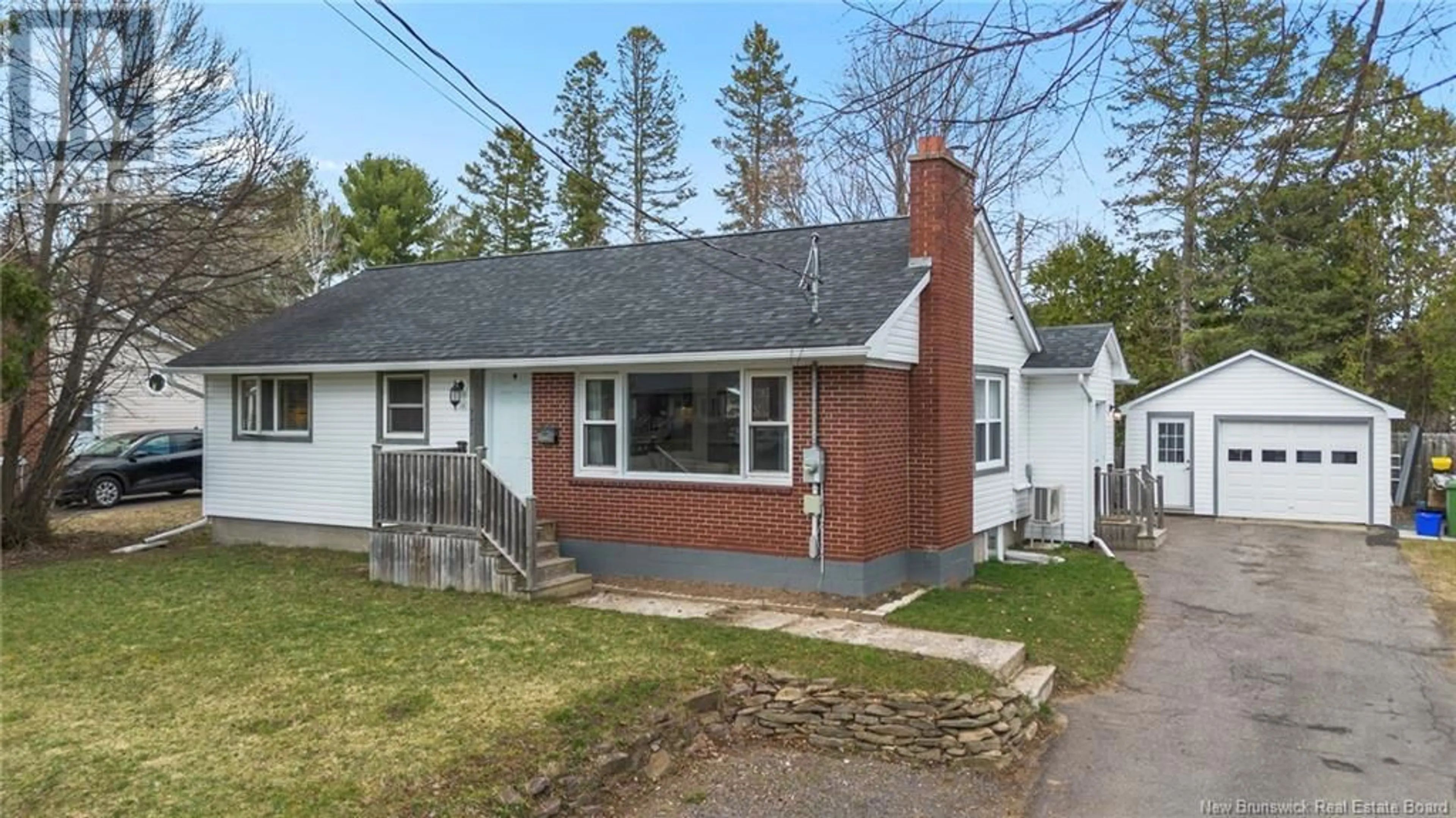 Home with vinyl exterior material, street for 773 IRVINE STREET, Fredericton New Brunswick E3A3E6