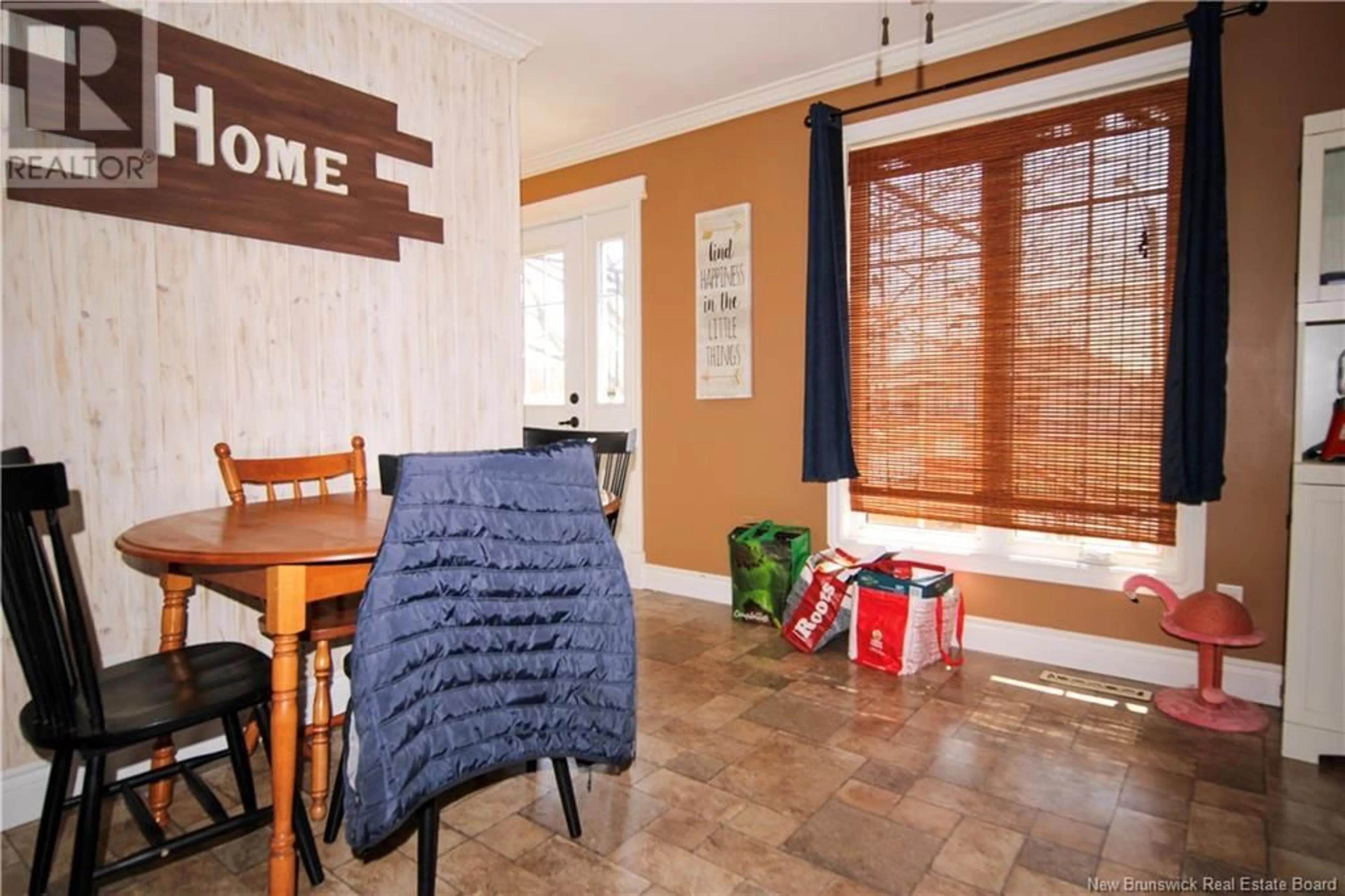 Indoor entryway for 254 WESTBROOK CIRCLE, Moncton New Brunswick E1E2M1