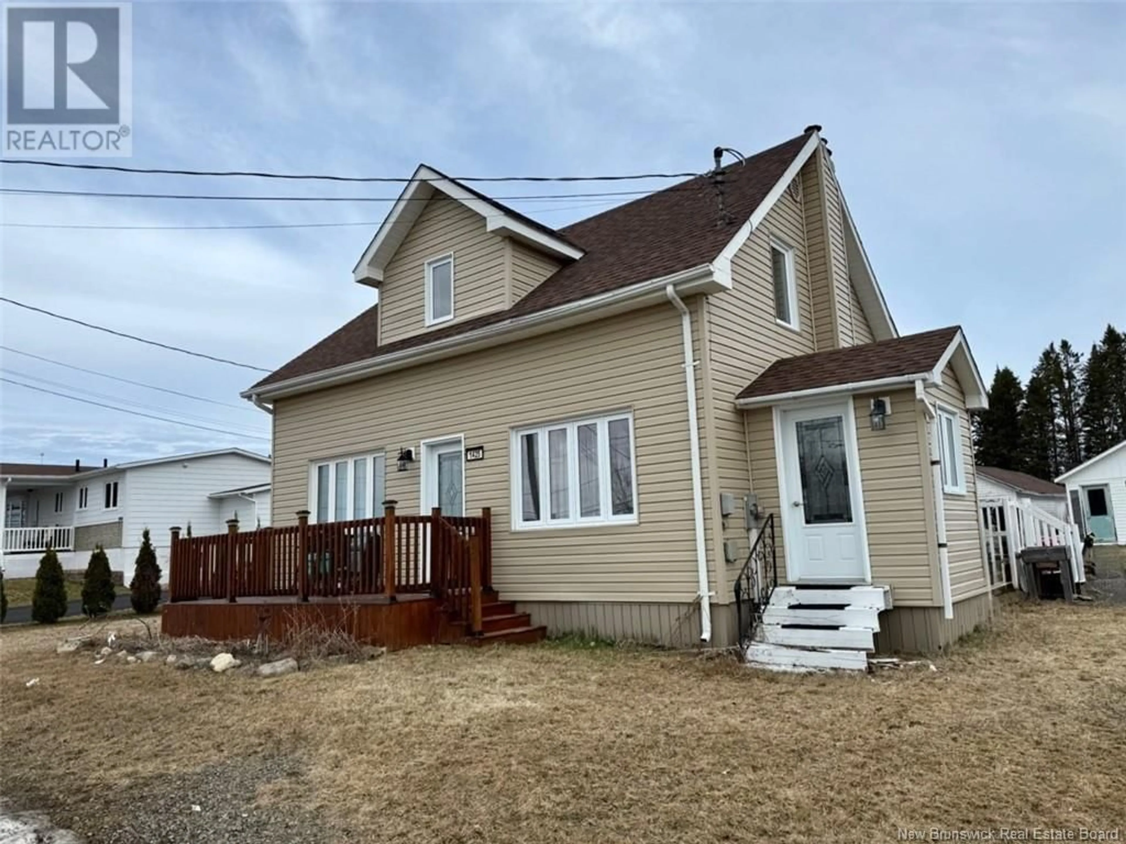 Home with vinyl exterior material, building for 1425 DES PIONNIERS AVENUE, Balmoral New Brunswick E8E1B8
