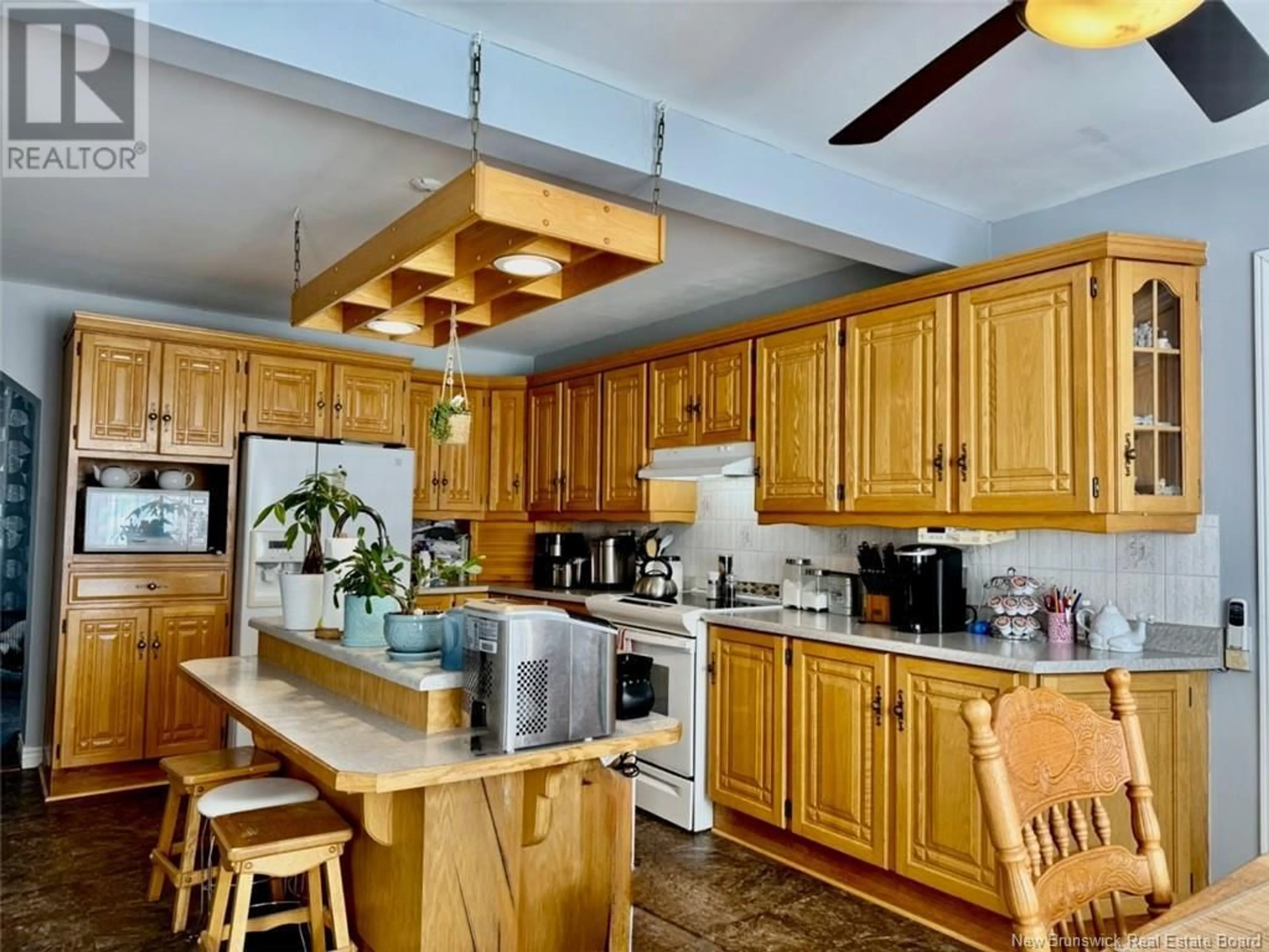 Open concept kitchen, unknown for 1425 DES PIONNIERS AVENUE, Balmoral New Brunswick E8E1B8