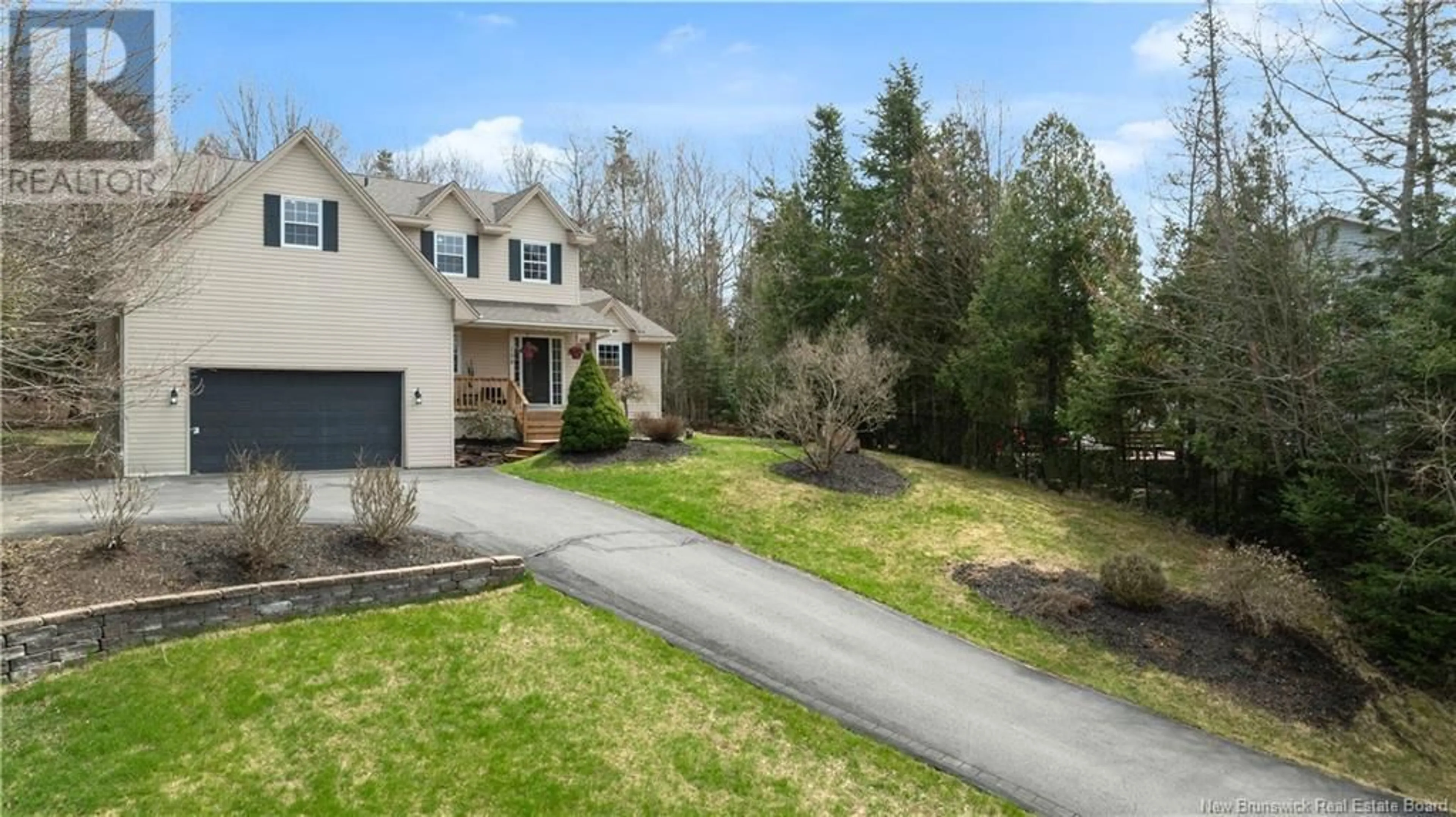 A pic from outside/outdoor area/front of a property/back of a property/a pic from drone, street for 108 AUBURN WAY, Quispamsis New Brunswick E2E5C3