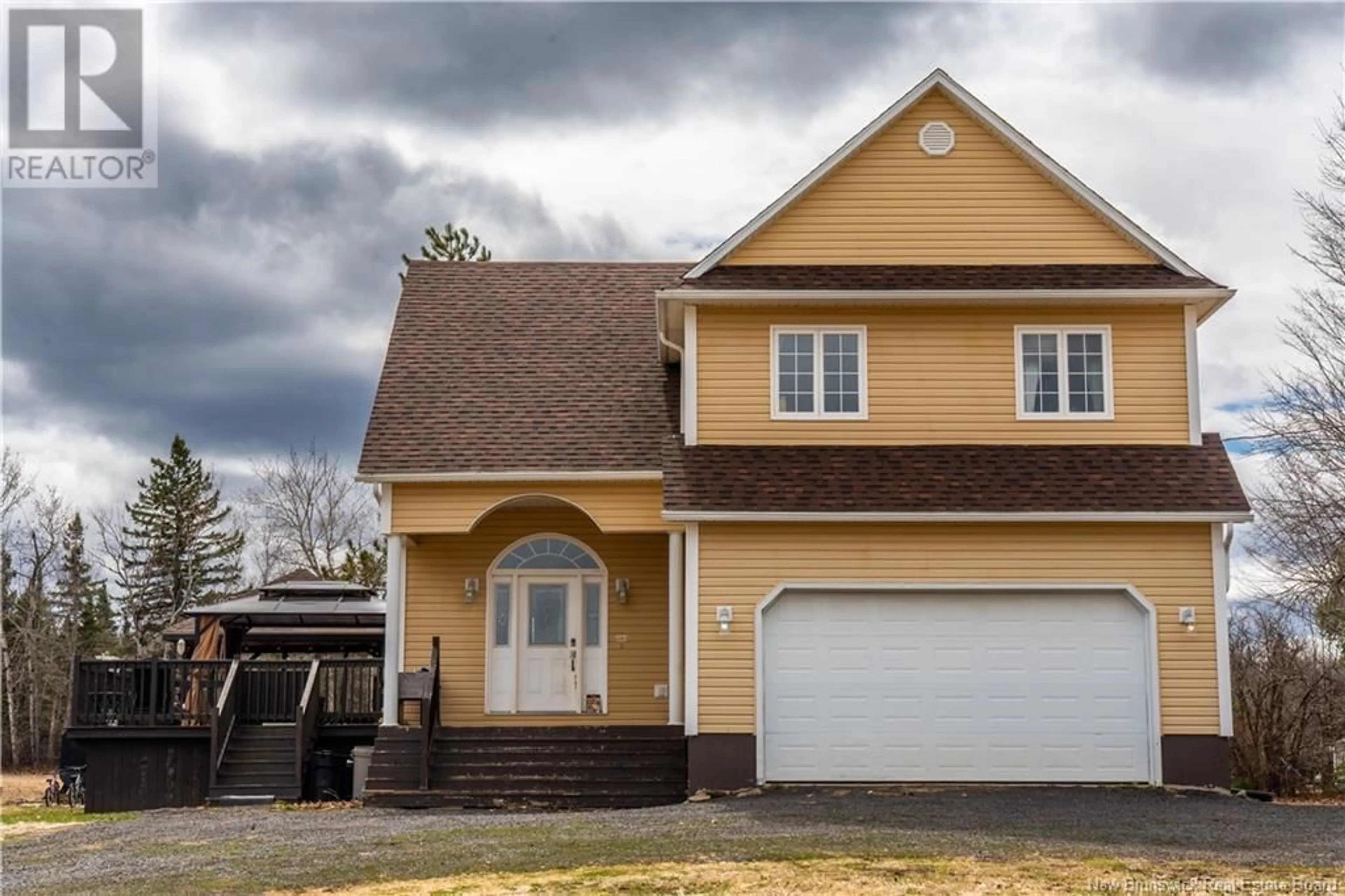 Home with vinyl exterior material, street for 6664 ROUTE 10, Upper Salmon Creek New Brunswick E4A1H9