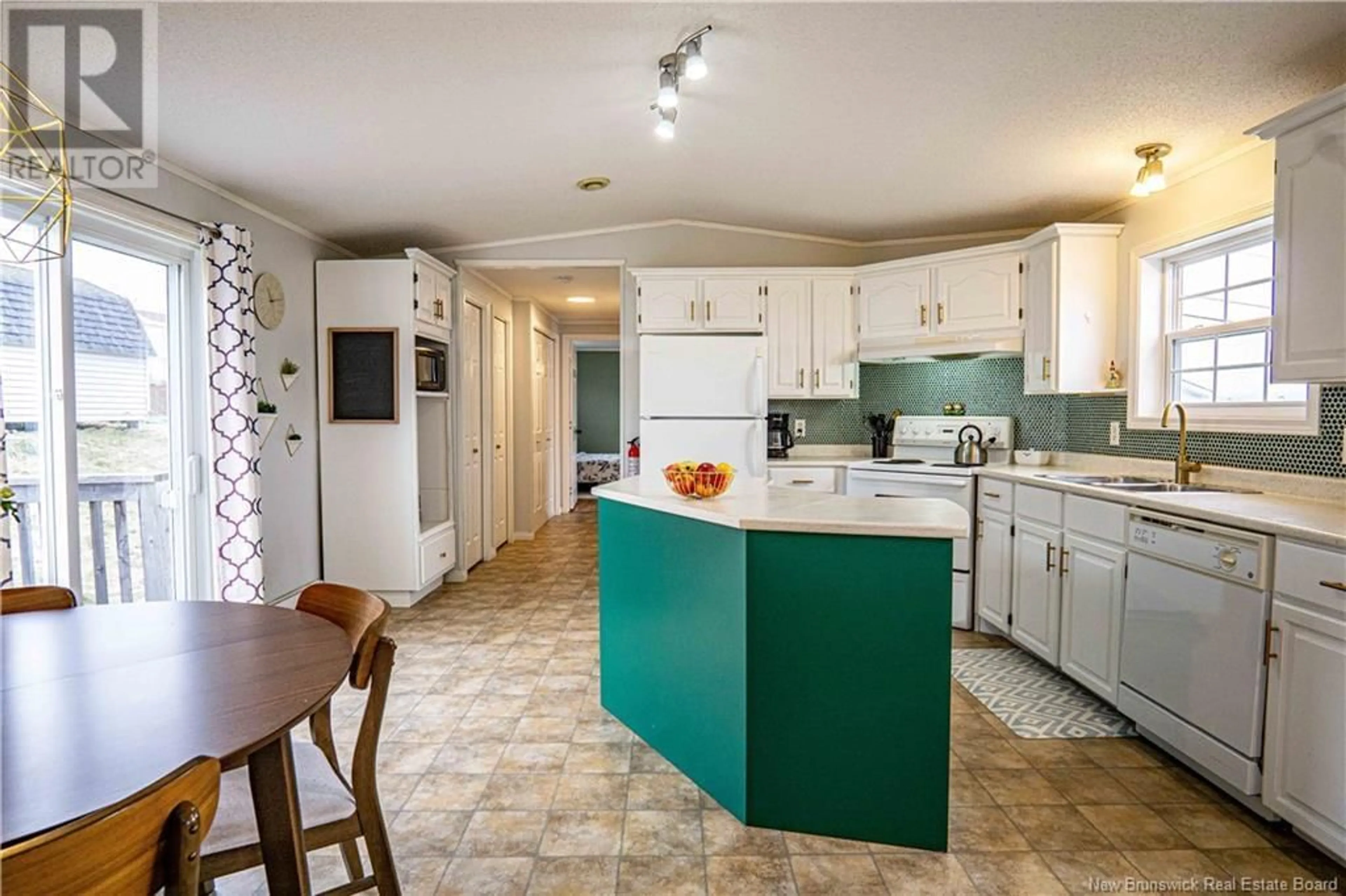 Standard kitchen, unknown for 51 SHERRY'S LANE, Fredericton New Brunswick E3C1L8