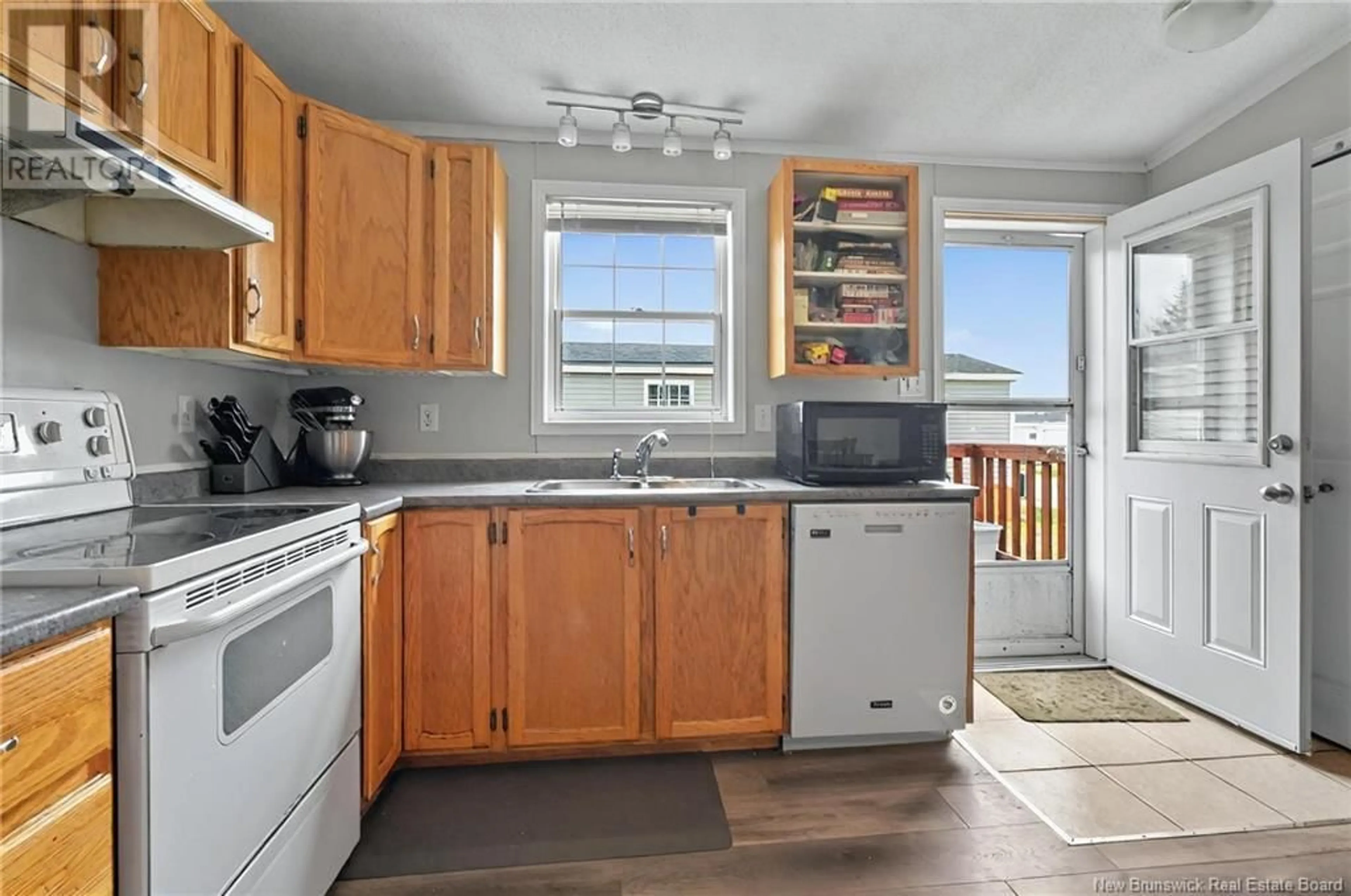 Standard kitchen, unknown for 41 STE MARIE LANE, Dieppe New Brunswick E1A8W3