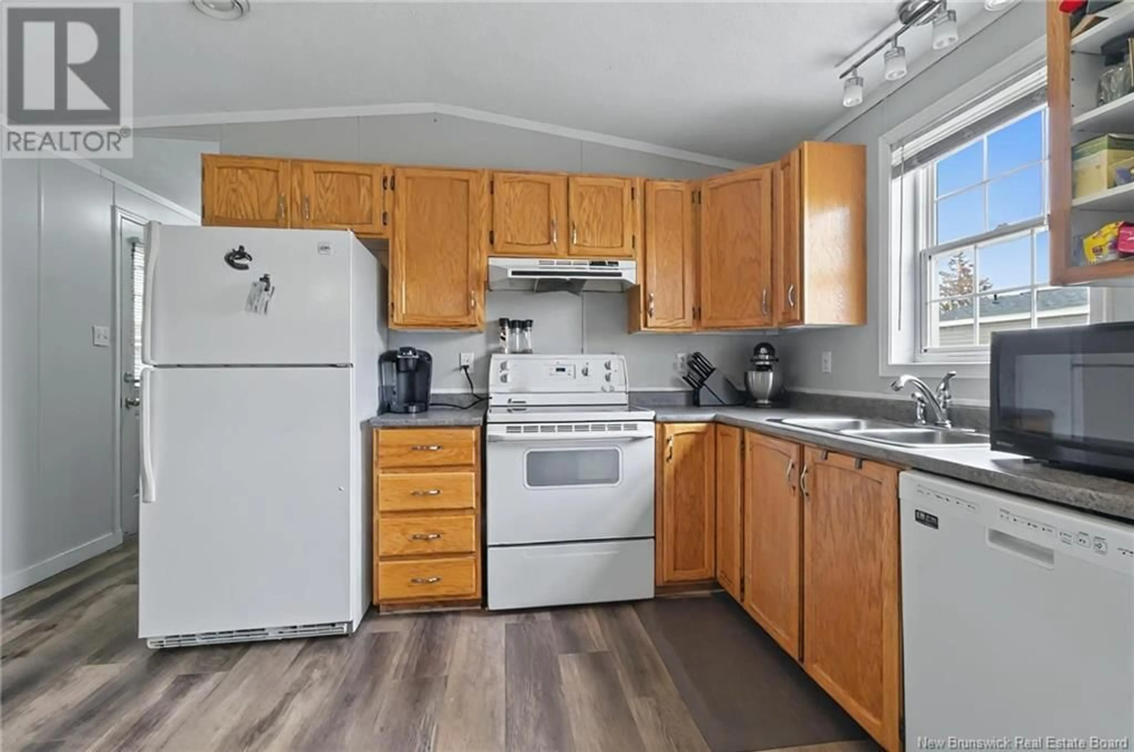 Standard kitchen, unknown for 41 STE MARIE LANE, Dieppe New Brunswick E1A8W3