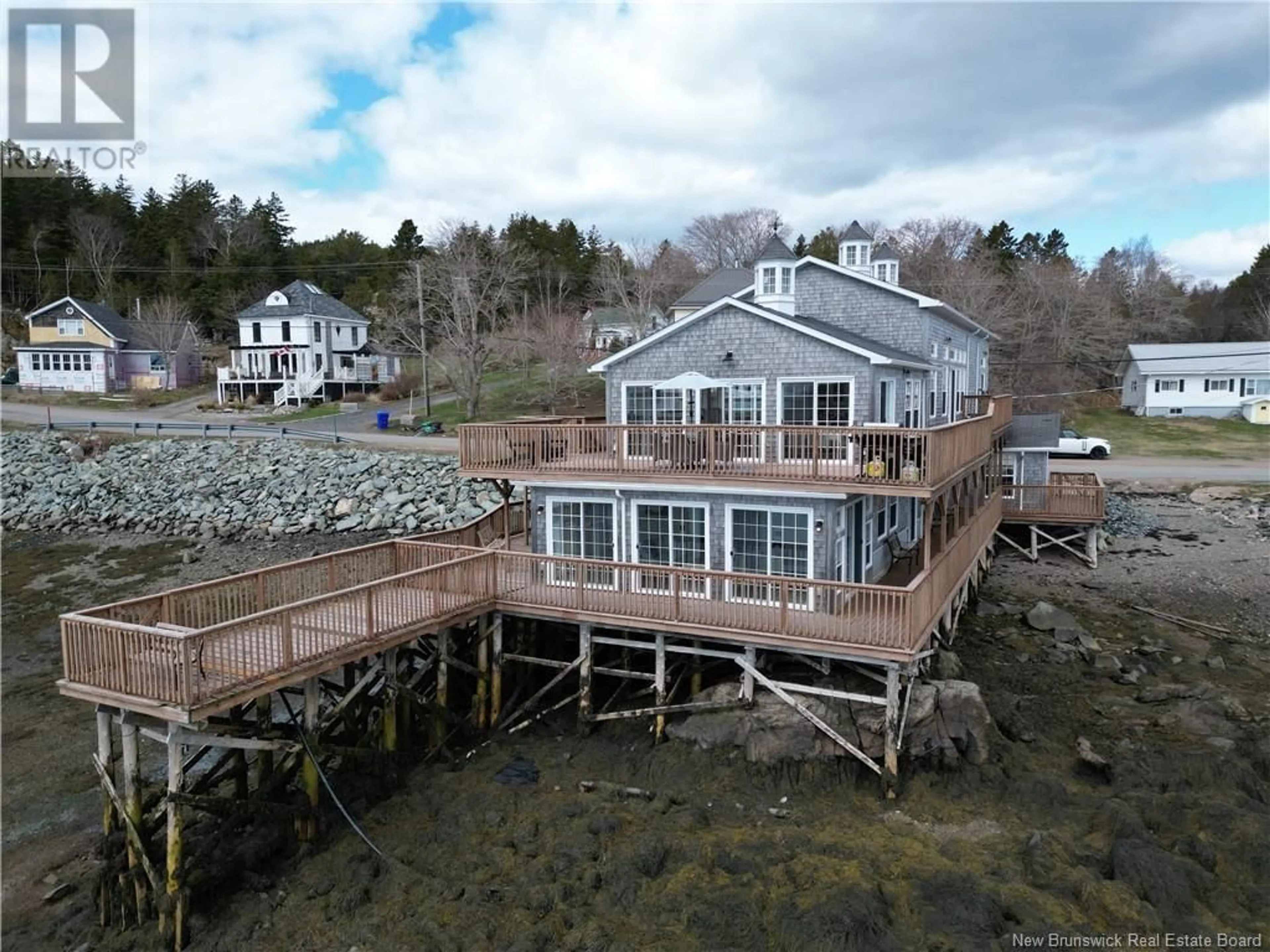 A pic from outside/outdoor area/front of a property/back of a property/a pic from drone, water/lake/river/ocean view for 101 RICHARDSON ROAD, Deer Island New Brunswick E5V1S3