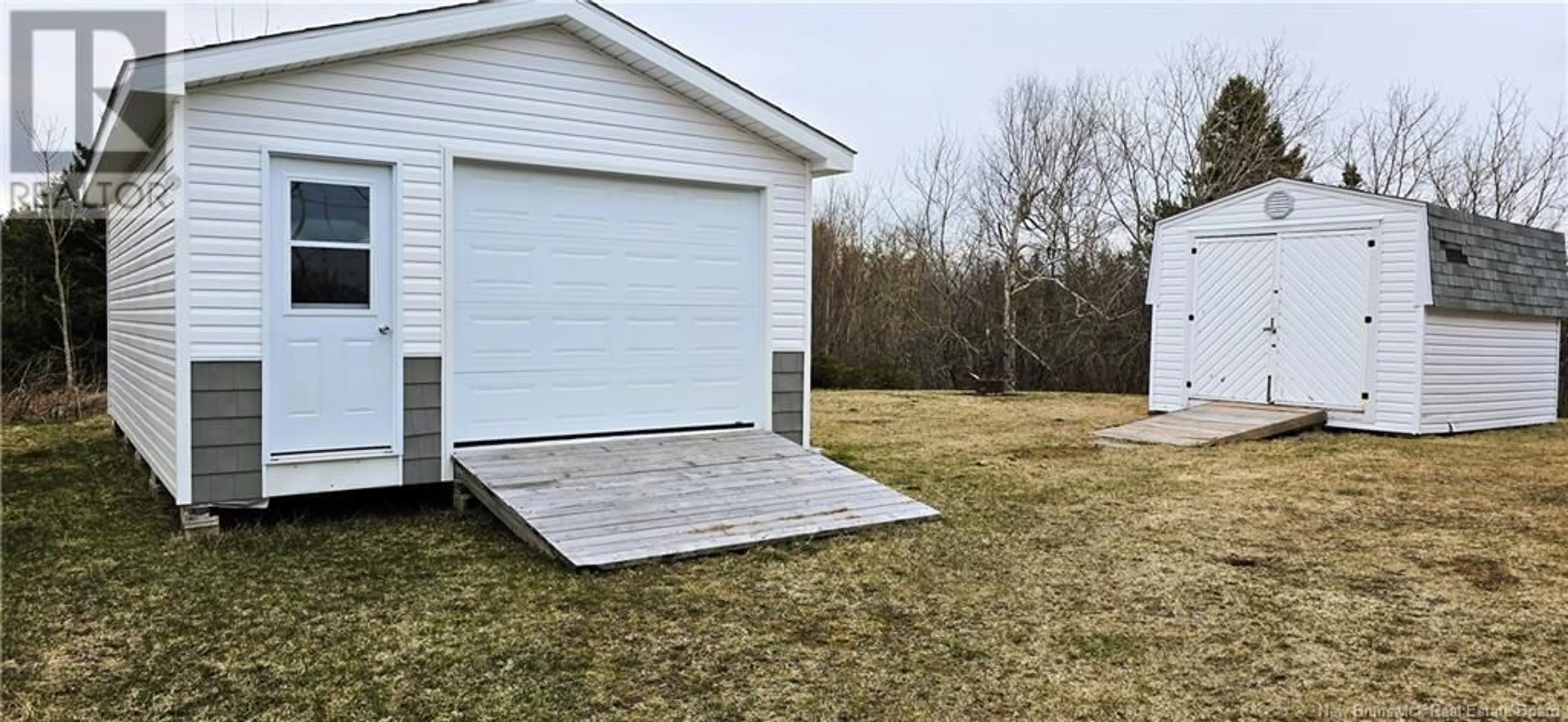 Shed for 4185 BOUL DES FONDATEURS BOULEVARD, Saint-Isidore New Brunswick E8M1G7