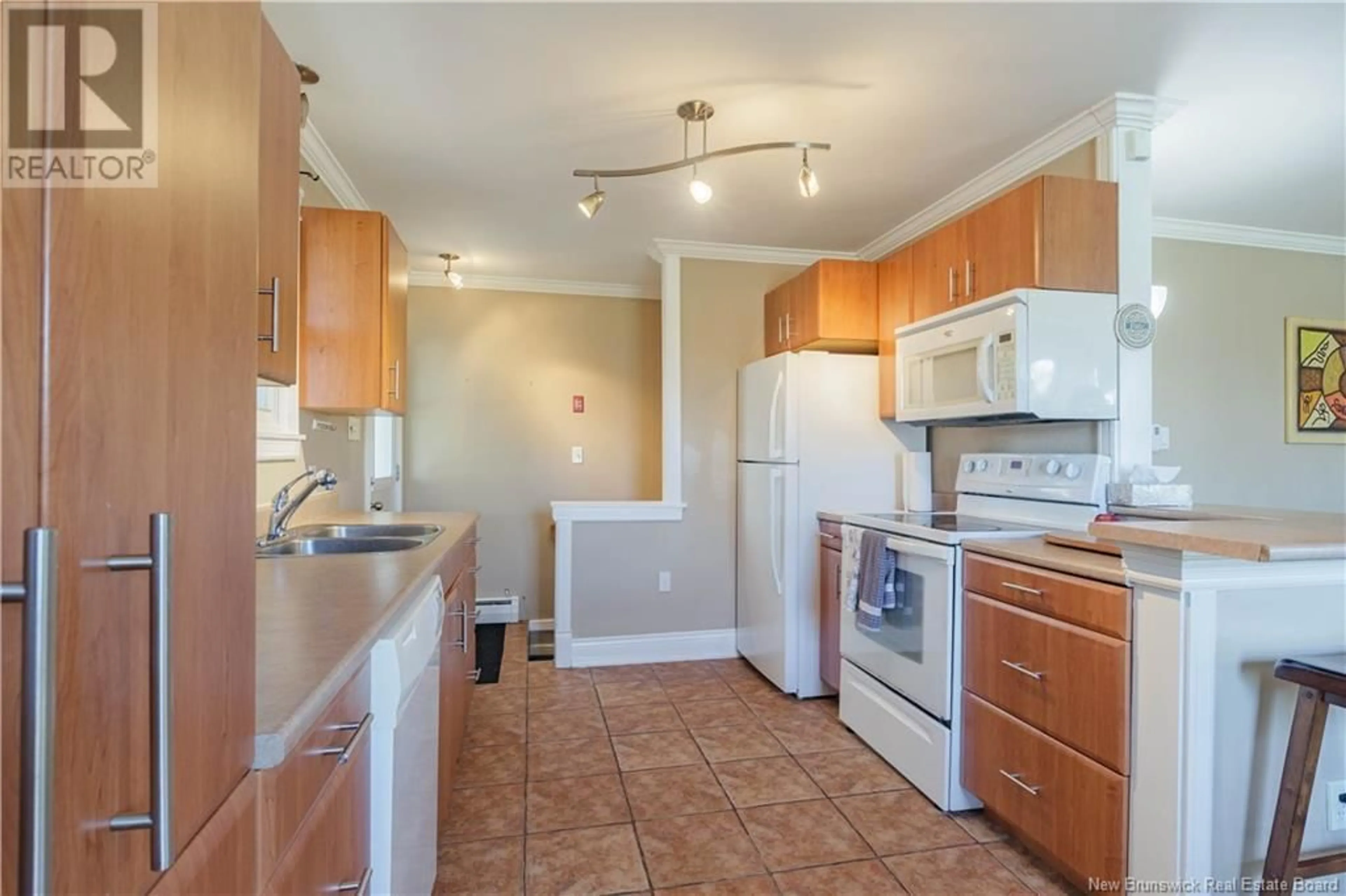 Standard kitchen, unknown for 162 LIMERICK ROAD, Fredericton New Brunswick E3B5K4