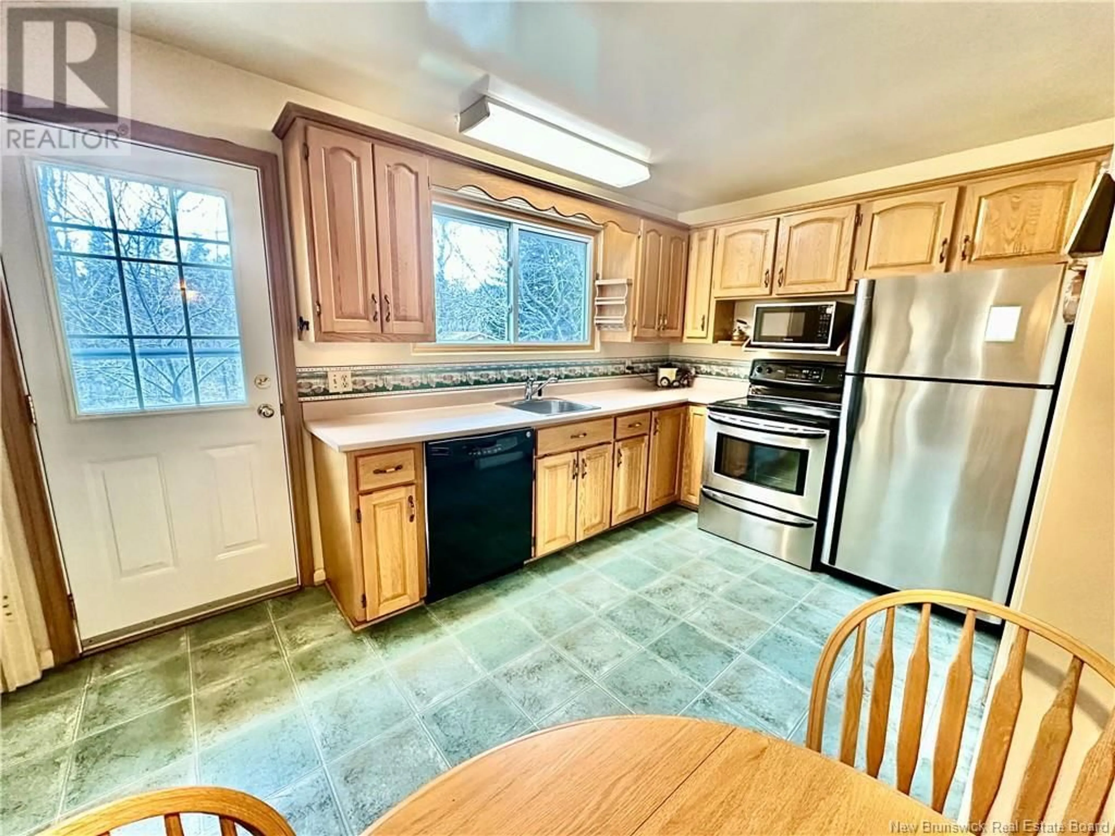 Standard kitchen, ceramic/tile floor for 160 CHAMPLAIN DRIVE, Saint John New Brunswick E2J3E6
