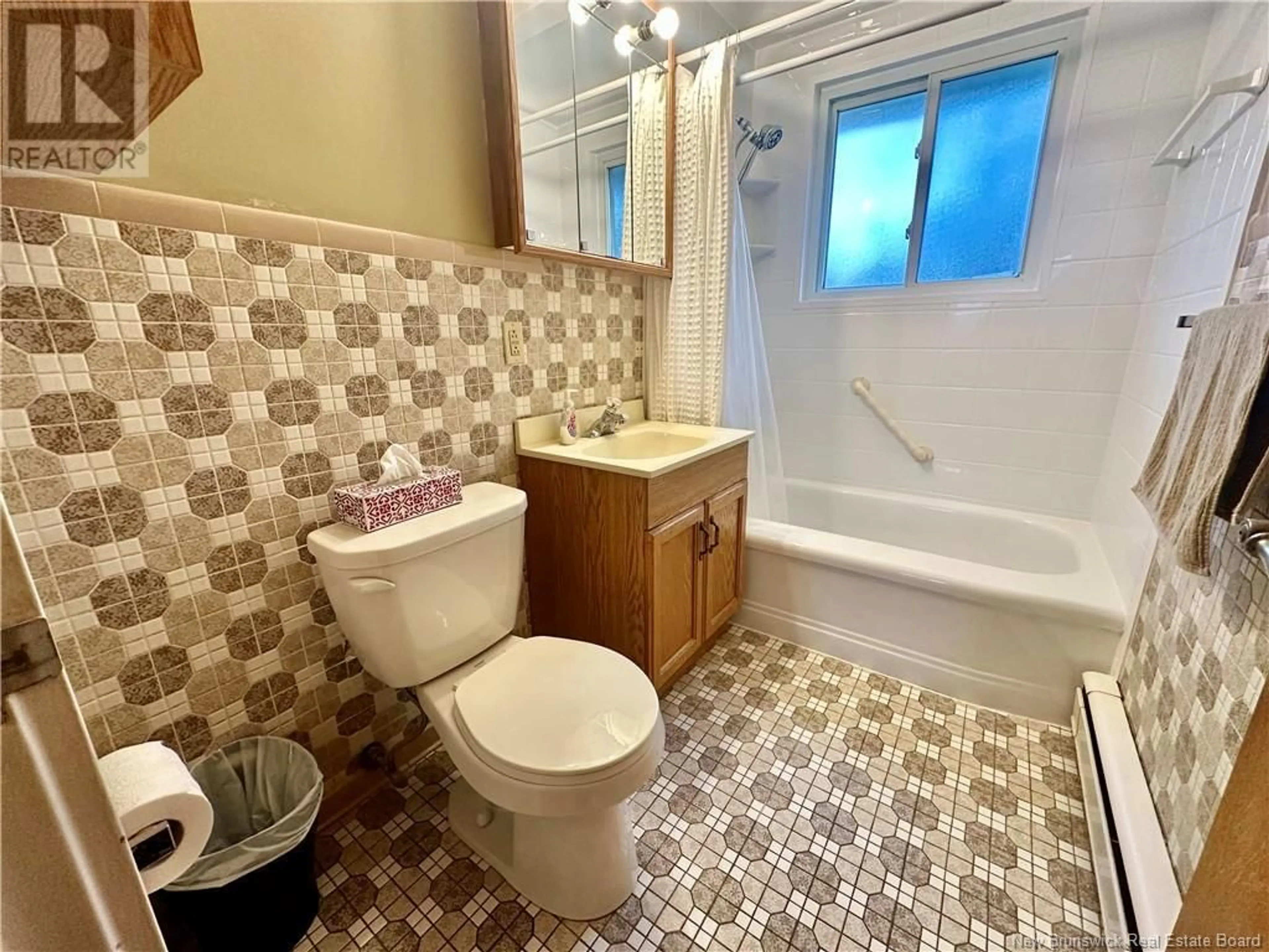 Standard bathroom, ceramic/tile floor for 160 CHAMPLAIN DRIVE, Saint John New Brunswick E2J3E6
