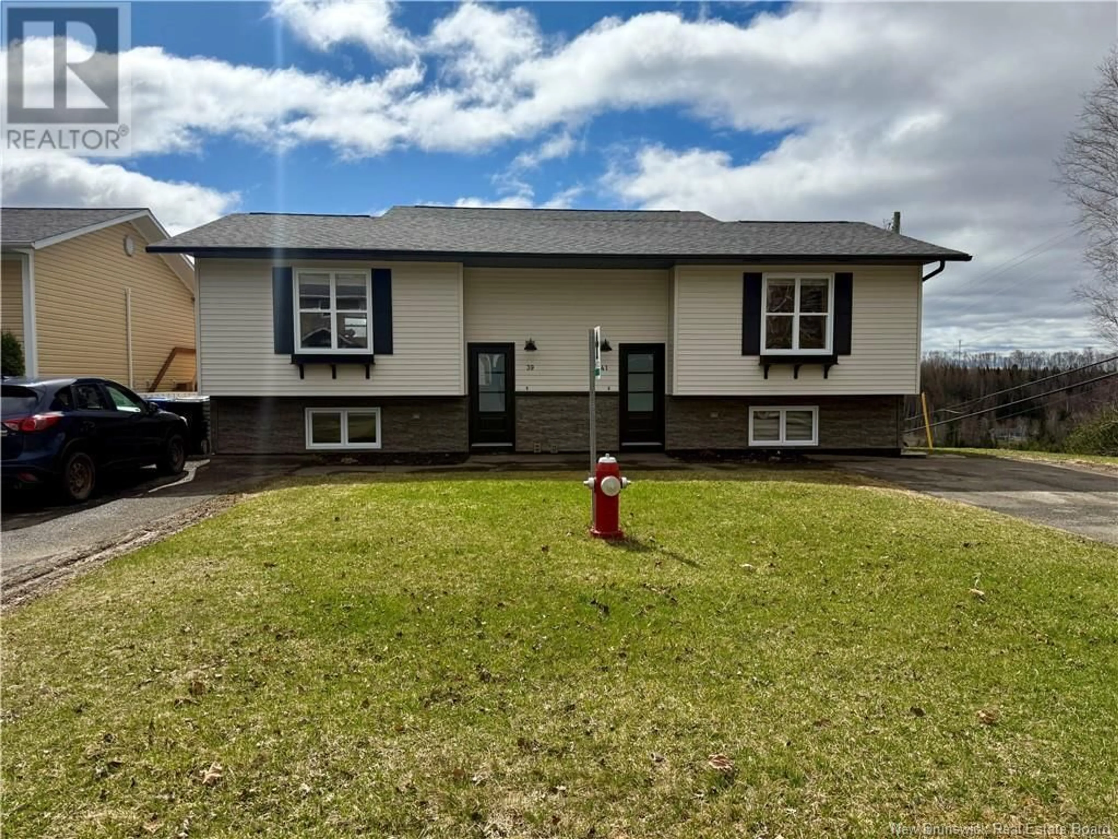A pic from outside/outdoor area/front of a property/back of a property/a pic from drone, building for 39-41 BELAIR STREET, Grand-Sault/Grand Falls New Brunswick E3Y1A8
