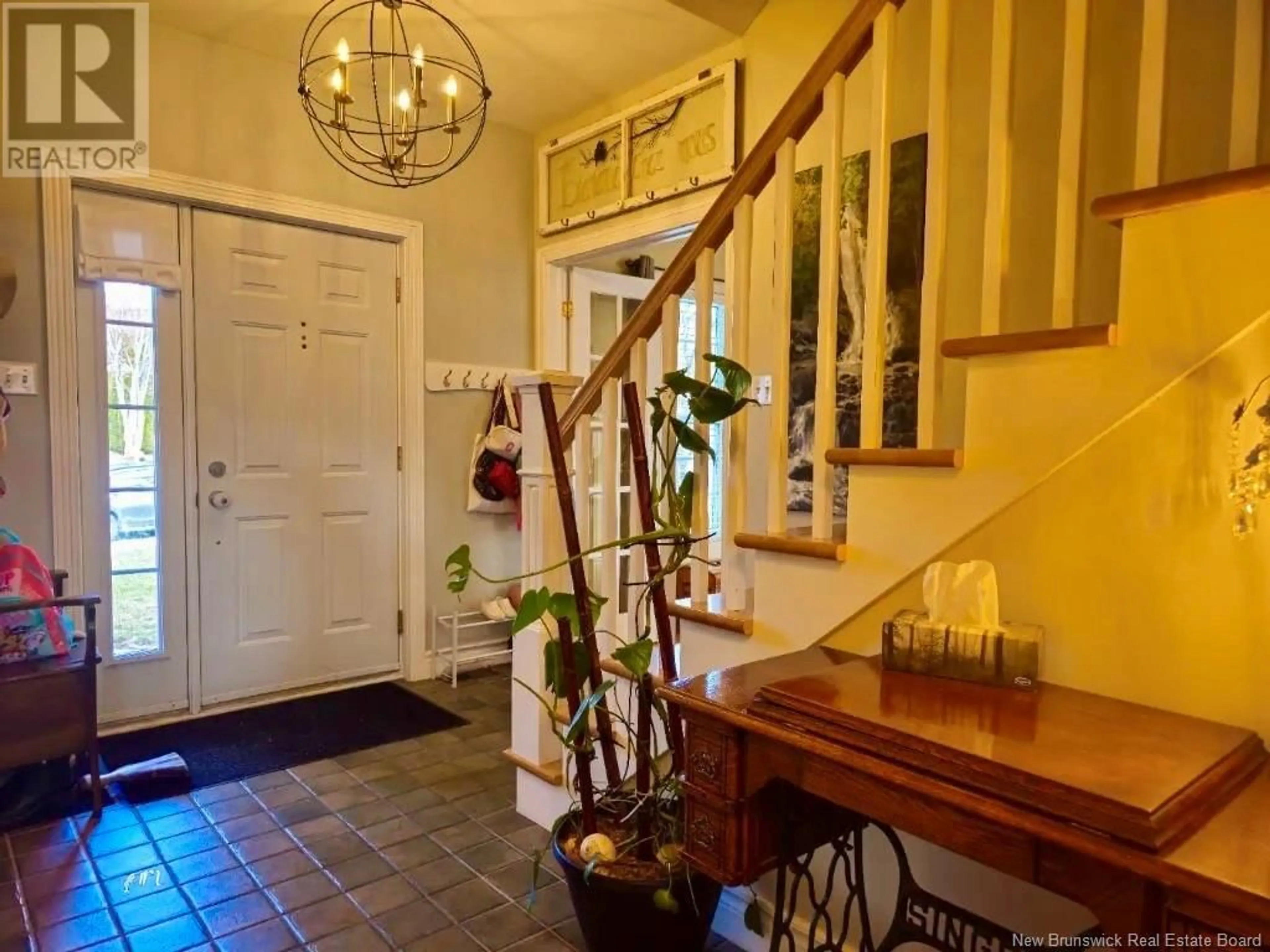 Indoor entryway for 105 DE LA CAPITALE BOULEVARD, Edmundston New Brunswick E3V5A2
