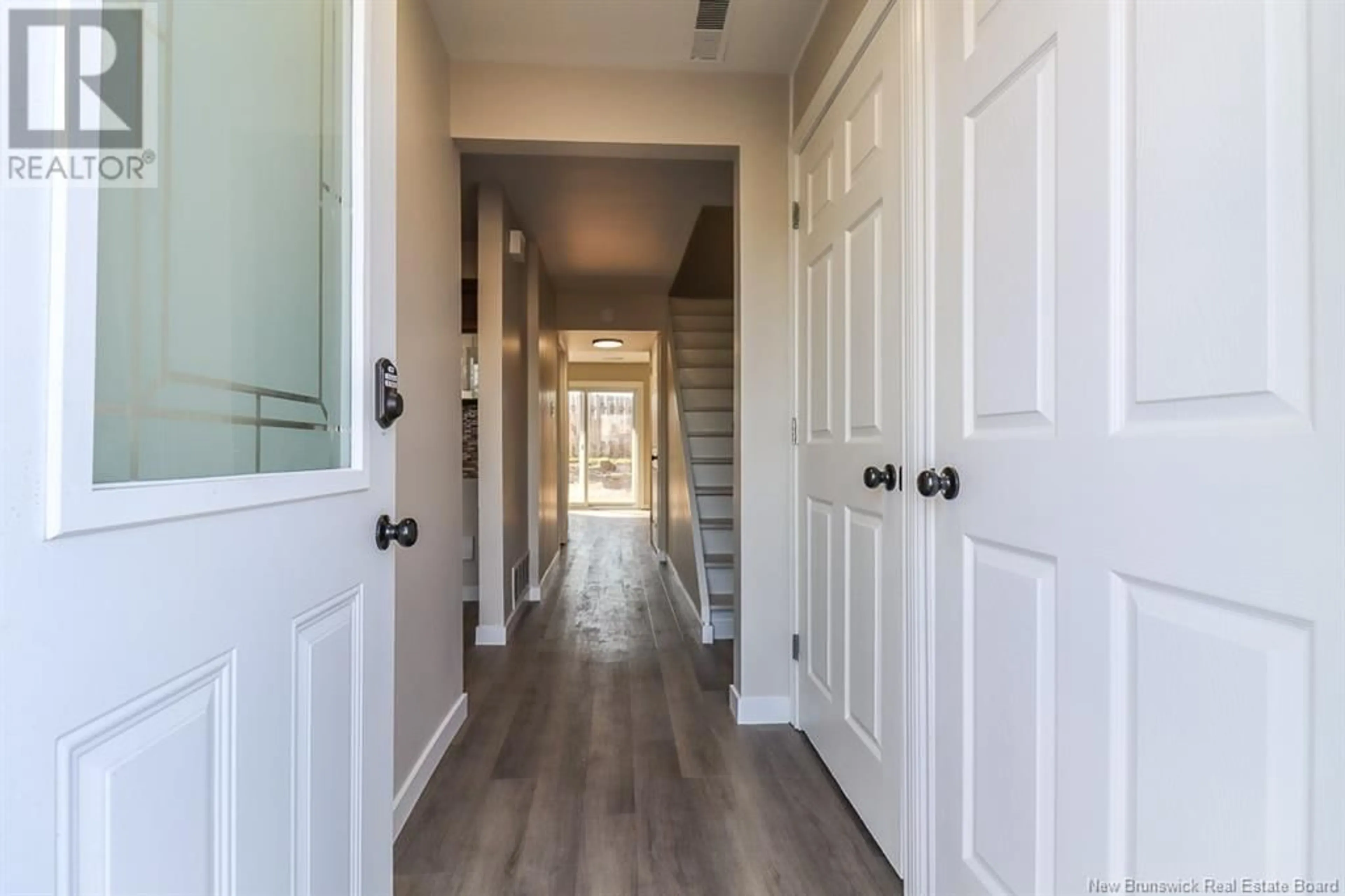 Indoor entryway for 414 HIGHMEADOW DRIVE, Saint John New Brunswick E2J3V1