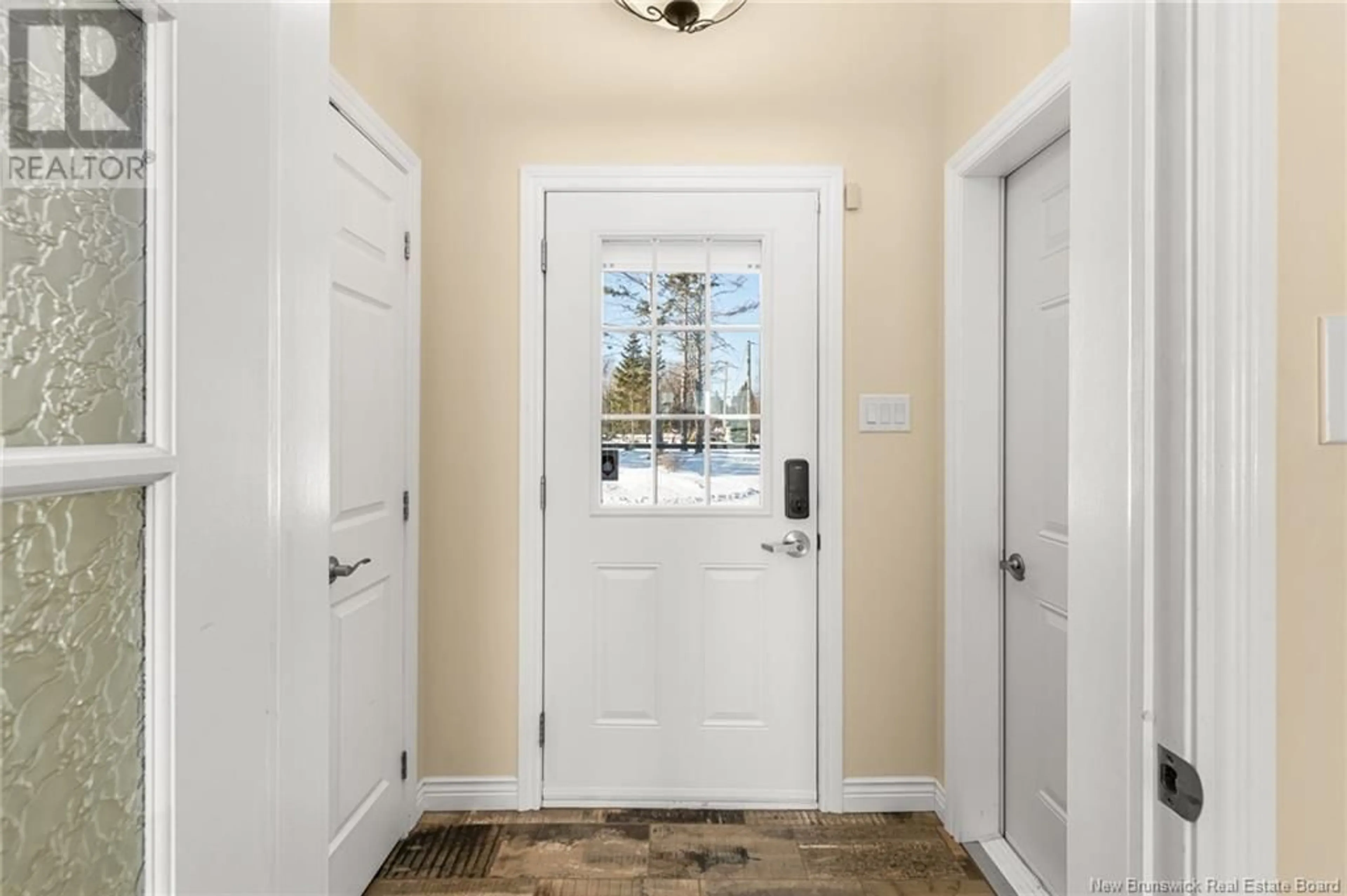 Indoor entryway for 2430 ROUTE 530, Grande-Digue New Brunswick E4R5M7