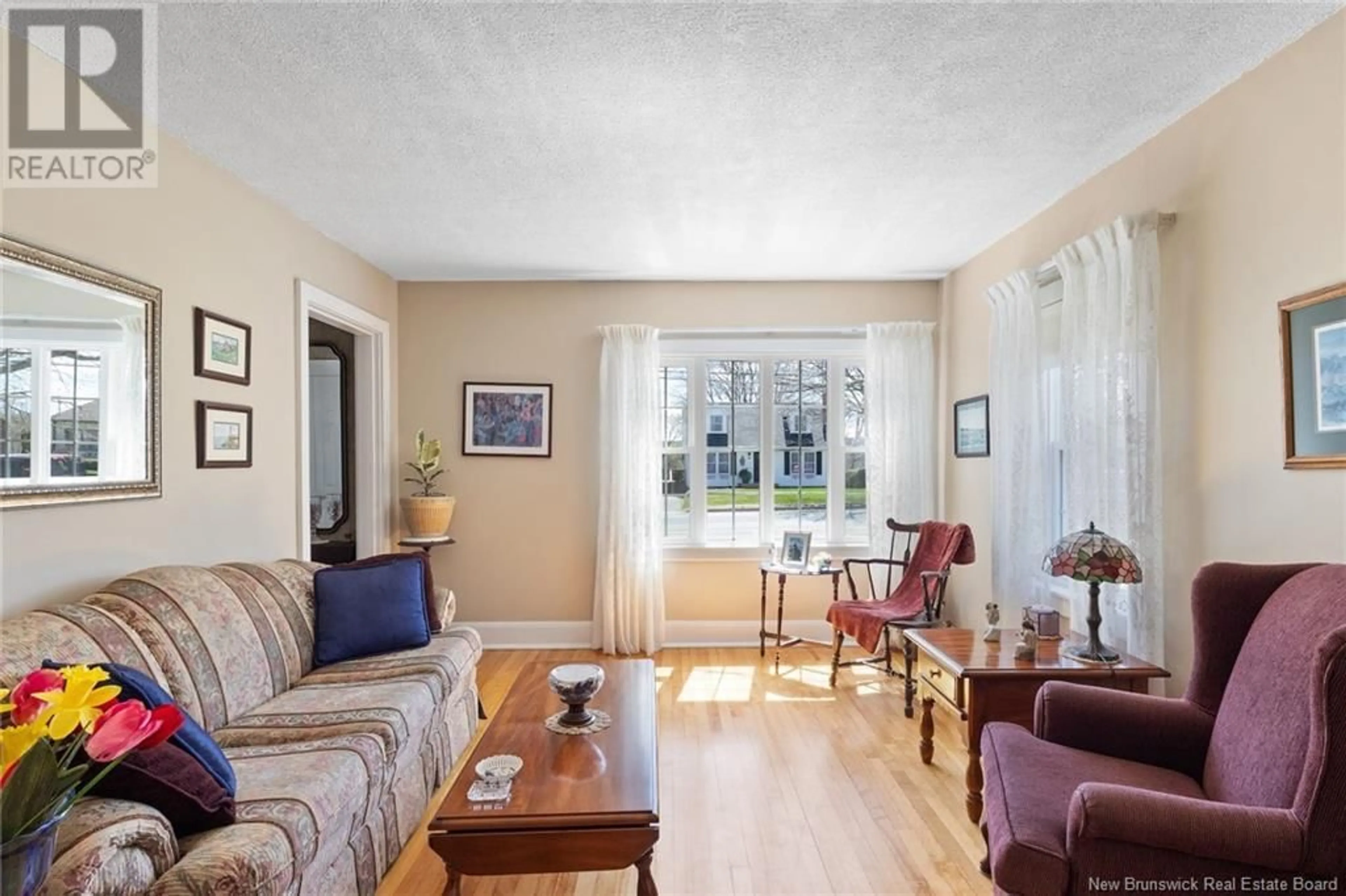 Living room with furniture, unknown for 201 SUNSET DRIVE, Fredericton New Brunswick E3A1A4