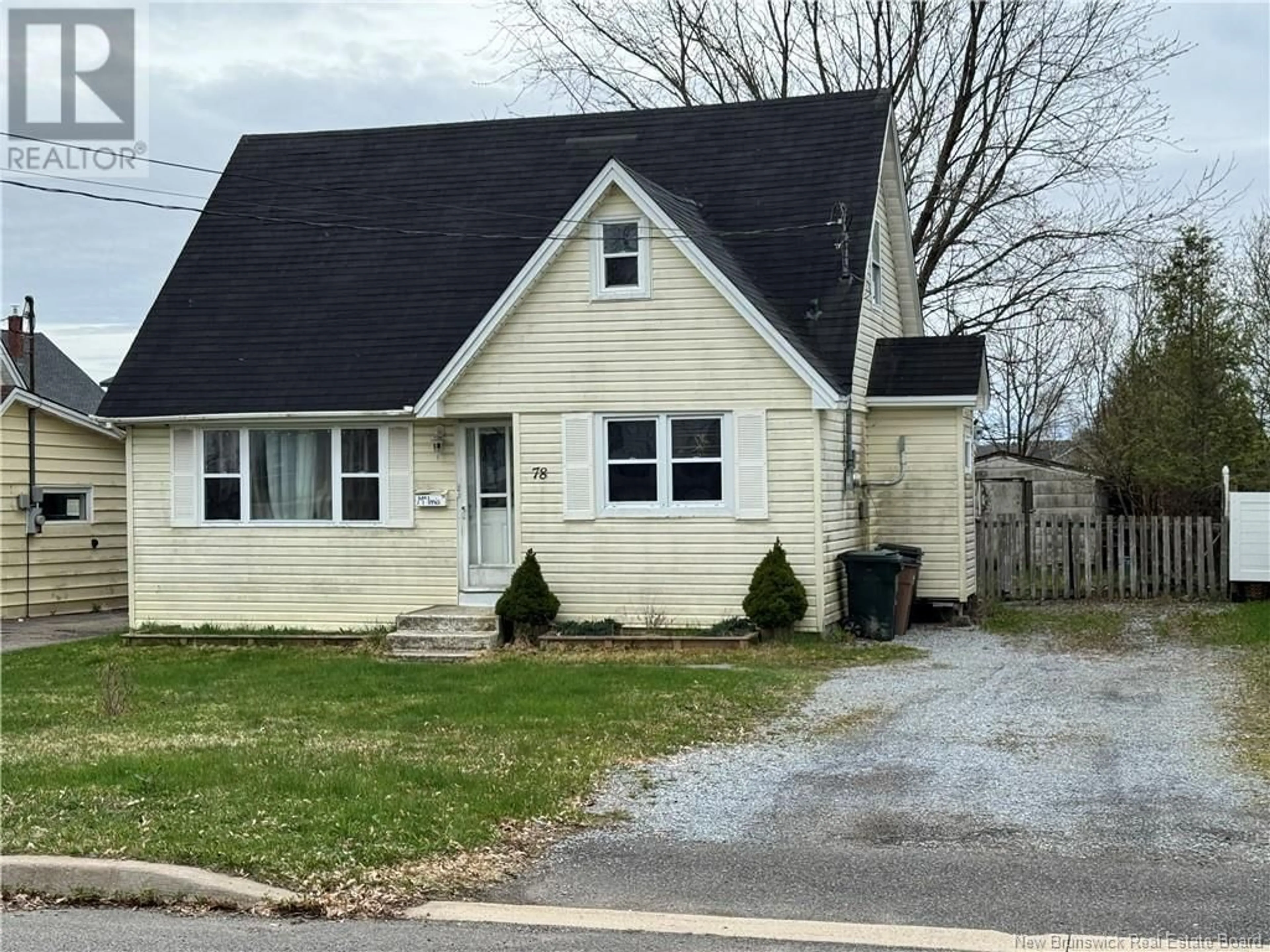 Home with vinyl exterior material, street for 78 BROADWAY AVENUE, Saint John New Brunswick E2H1Z8