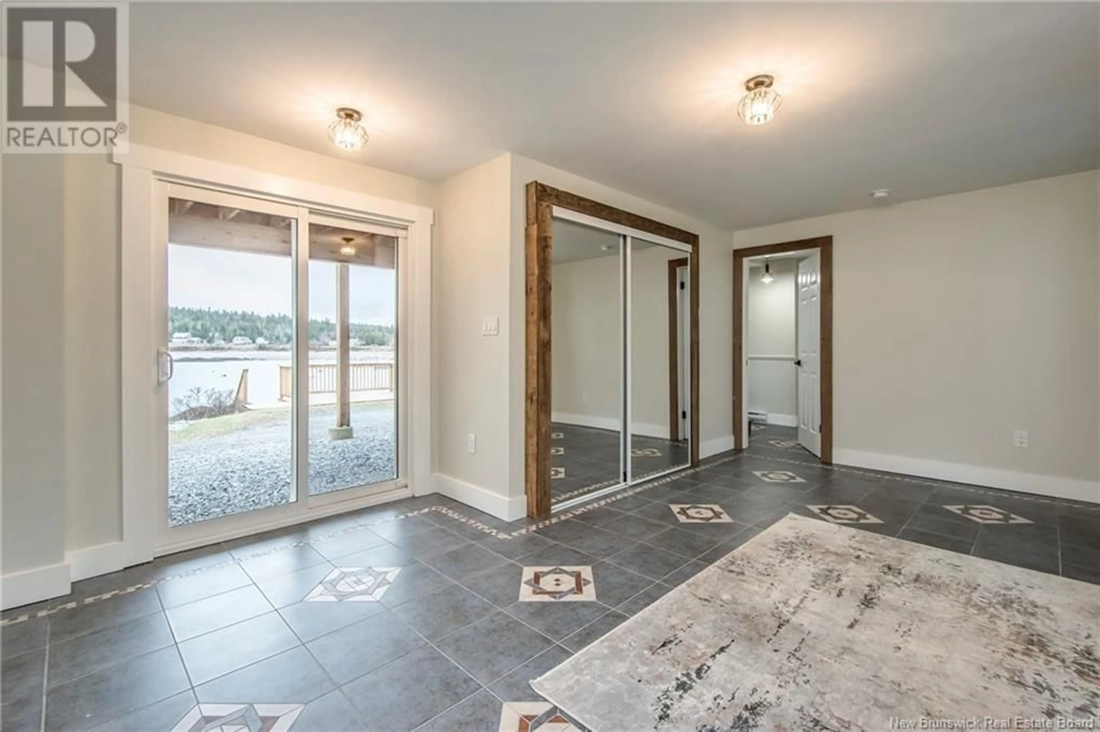 Indoor entryway for 76 HOLLAND ROAD, Seeleys Cove New Brunswick E5H2G4