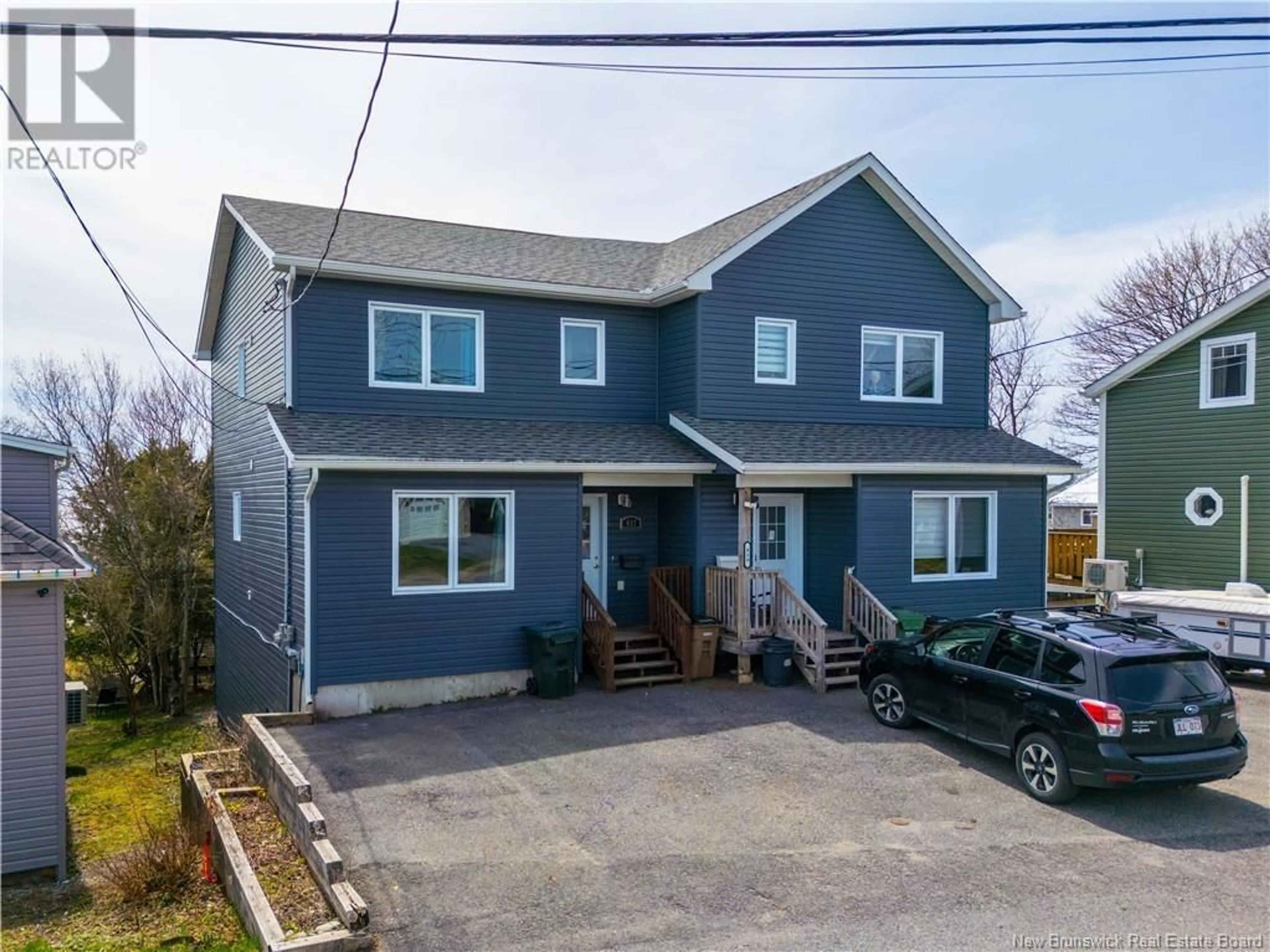 A pic from outside/outdoor area/front of a property/back of a property/a pic from drone, street for 437 WHIPPLE STREET, Saint John New Brunswick E2M2R4