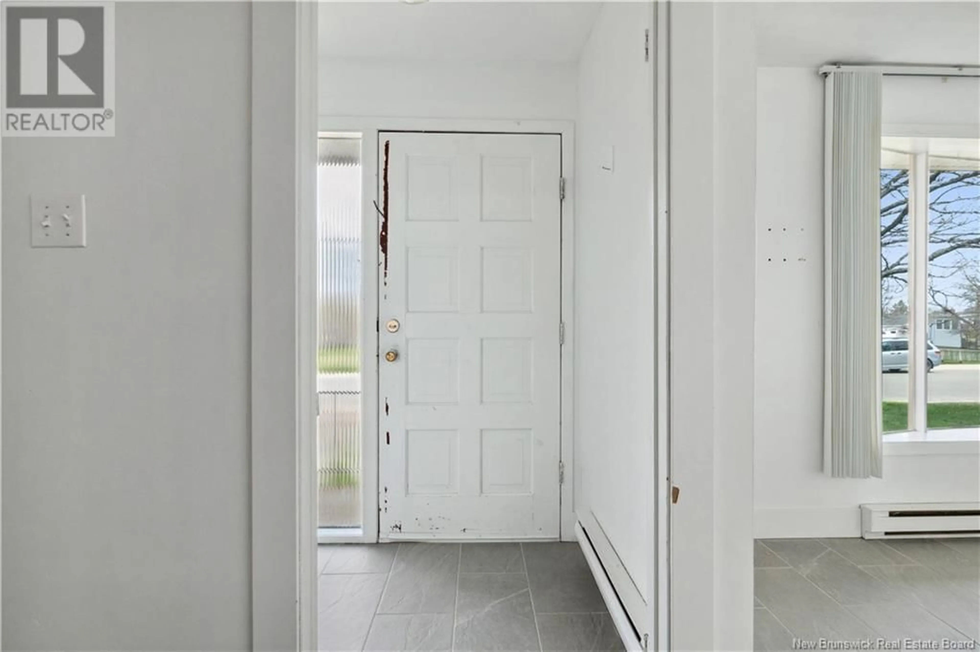 Indoor entryway for 196-198 OLD COACH ROAD, Riverview New Brunswick E1B1P2
