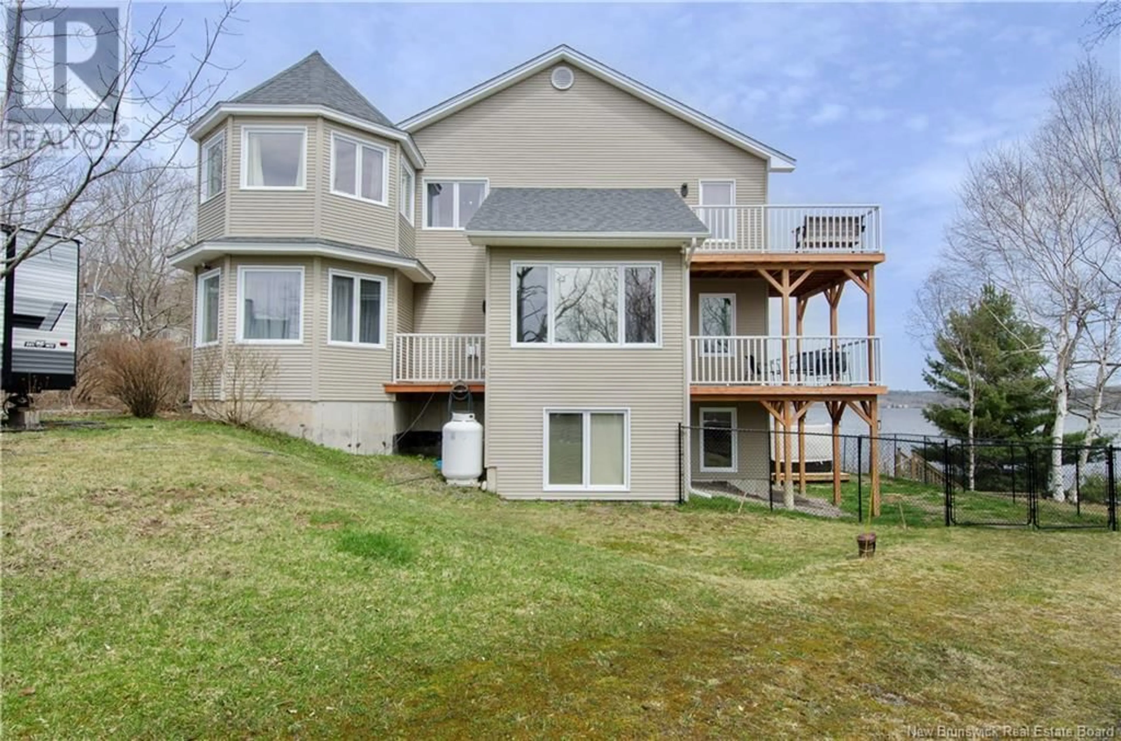 Home with vinyl exterior material, water/lake/river/ocean view for 11 MORRISDALE BEACH ROAD, Morrisdale New Brunswick E5K4X9