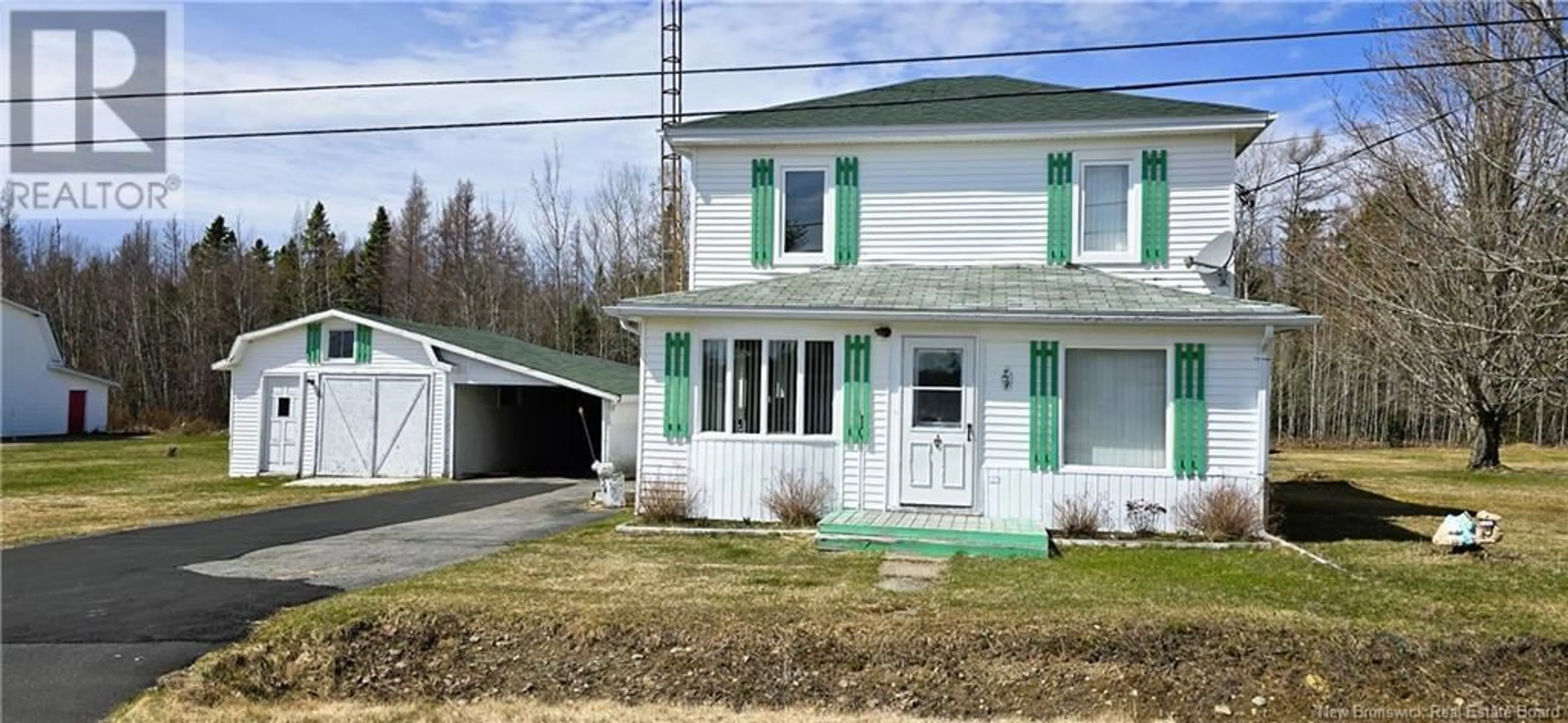 Home with vinyl exterior material, street for 754 RUE PINET STREET, Bertrand New Brunswick E1W1L6