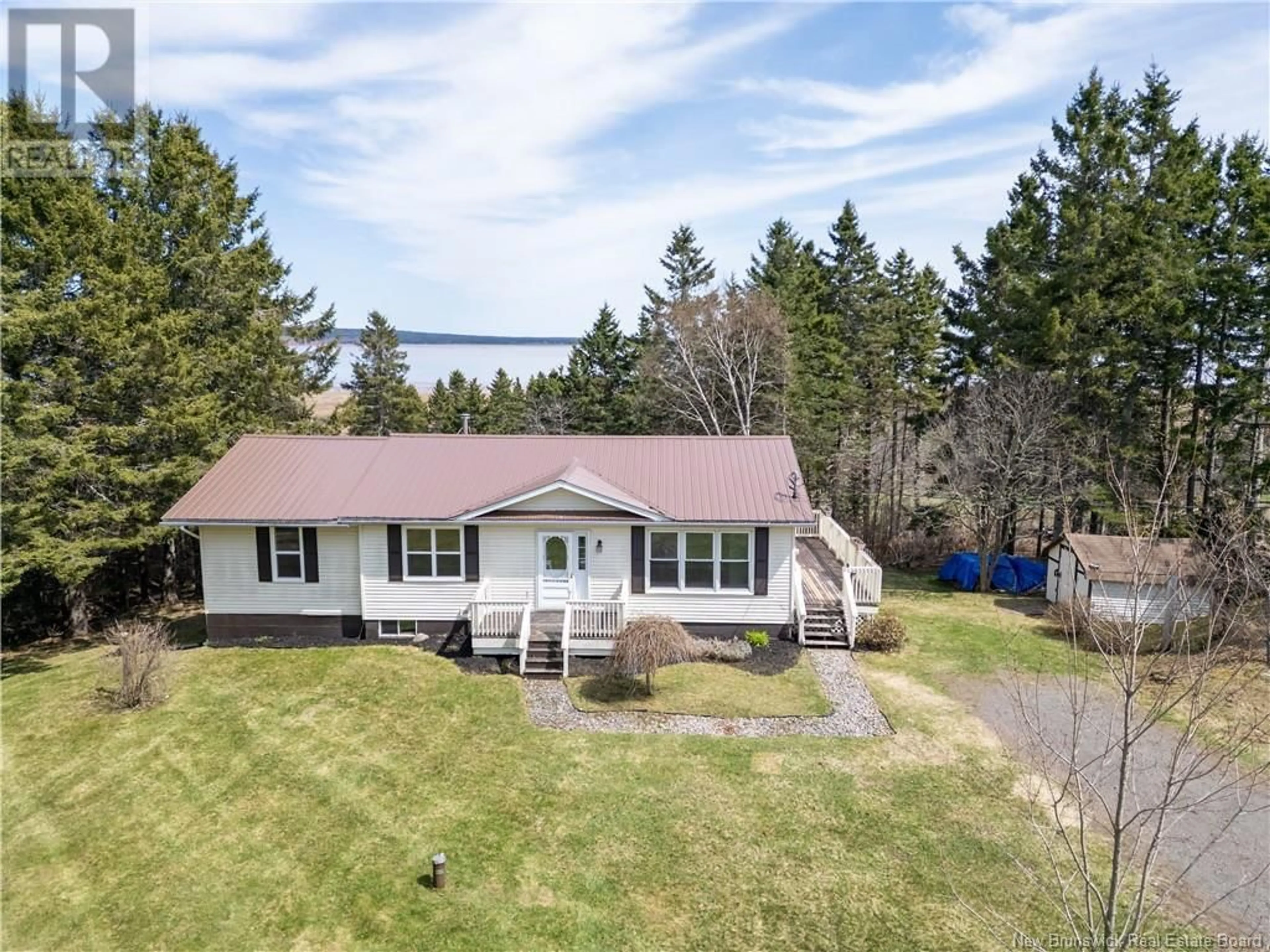 A pic from outside/outdoor area/front of a property/back of a property/a pic from drone, unknown for 4071 ROUTE 114, Hopewell Cape New Brunswick E4H3J3