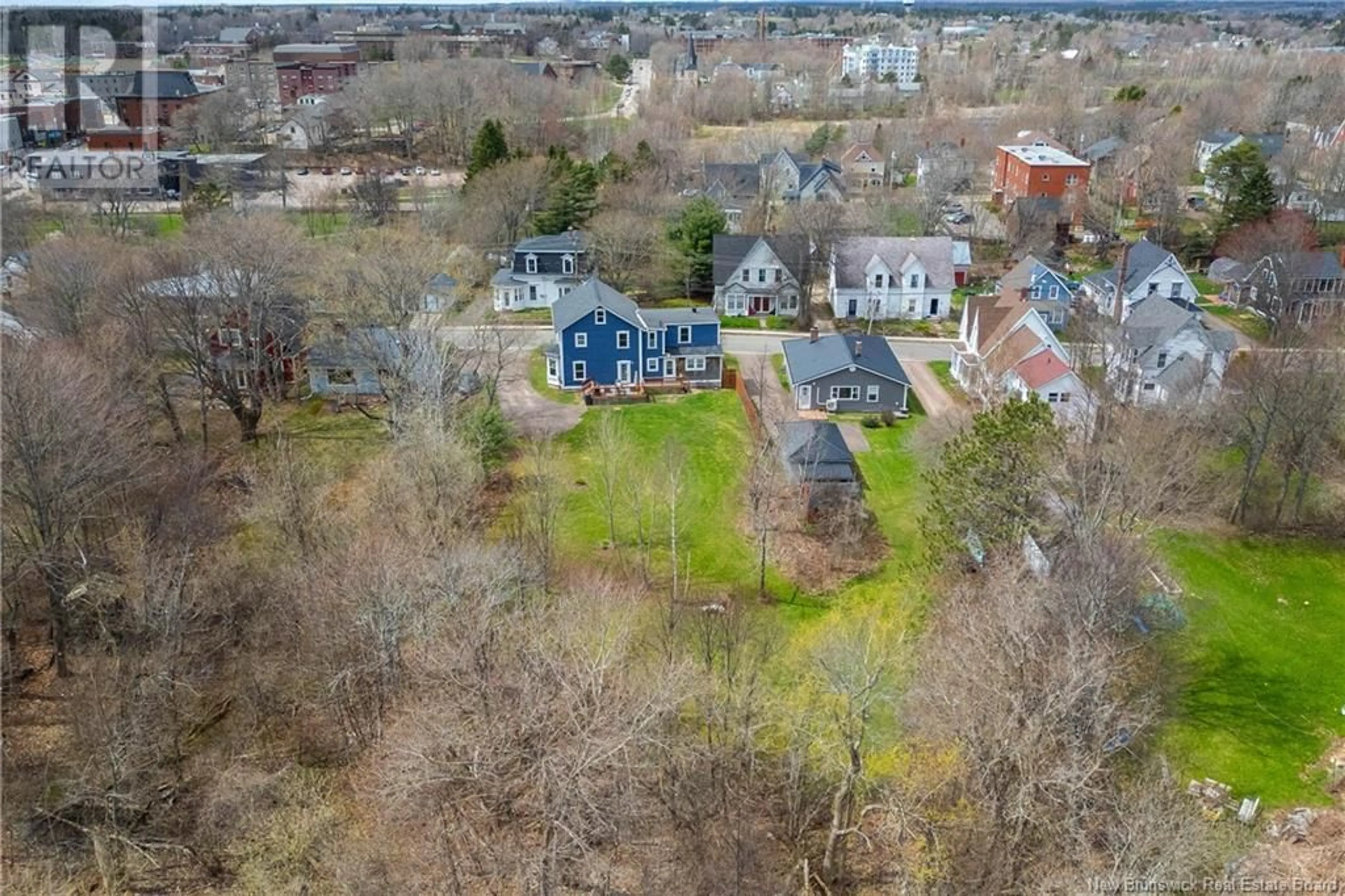 A pic from outside/outdoor area/front of a property/back of a property/a pic from drone, street for 11 SQUIRE STREET, Sackville New Brunswick E4L4K8