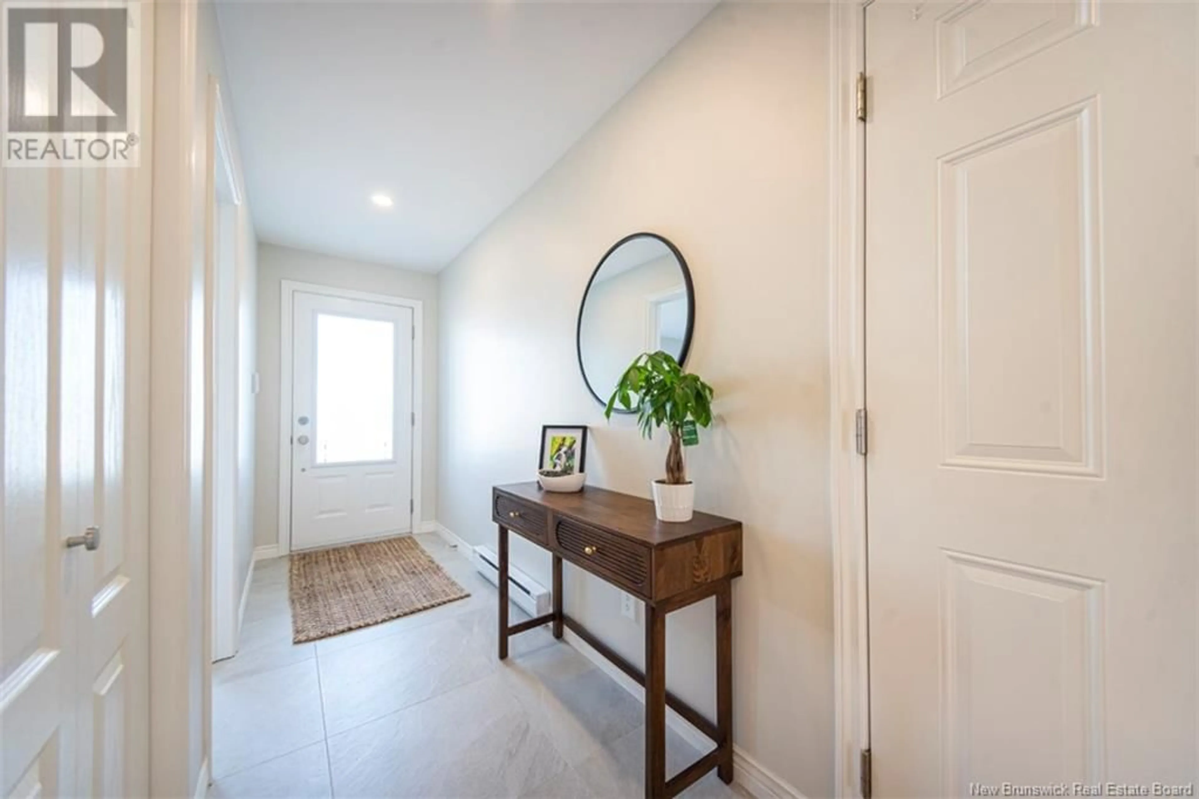 Indoor entryway for 75 DOMETHILDE CRESCENT, Dieppe New Brunswick E1A8R4