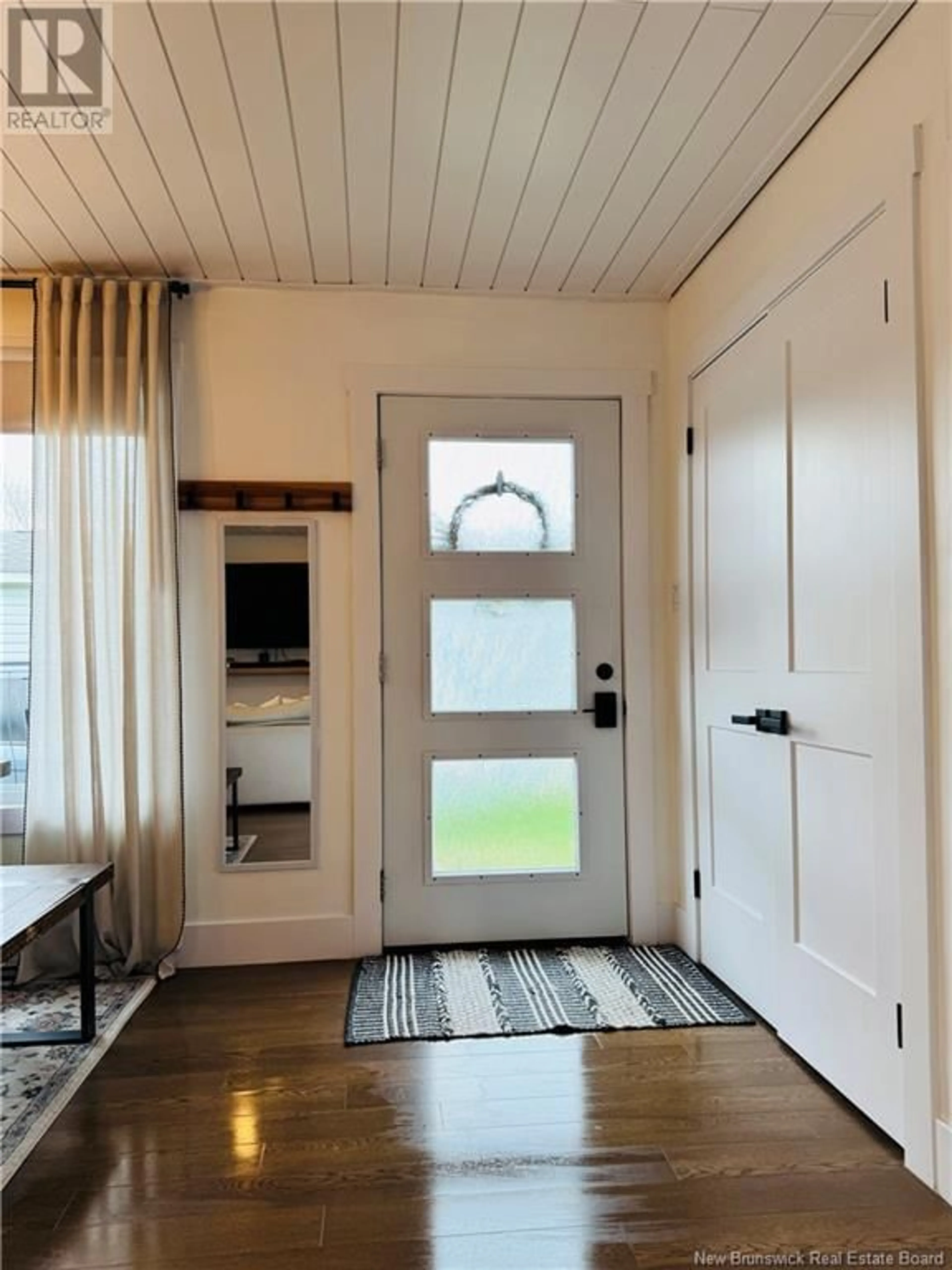 Indoor entryway for 115 STAIRS STREET, Fredericton New Brunswick E3G5V6
