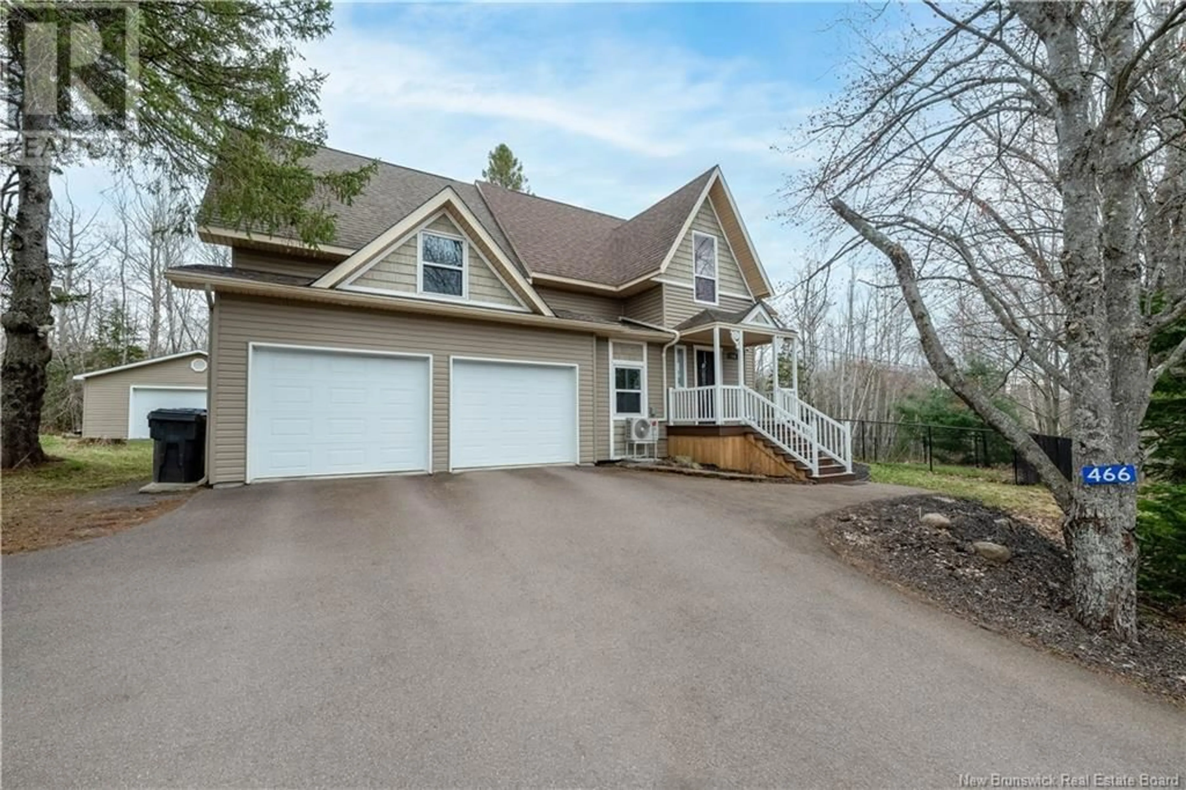 Home with vinyl exterior material, unknown for 466 DOVER ROAD, Dieppe New Brunswick E1A7L6