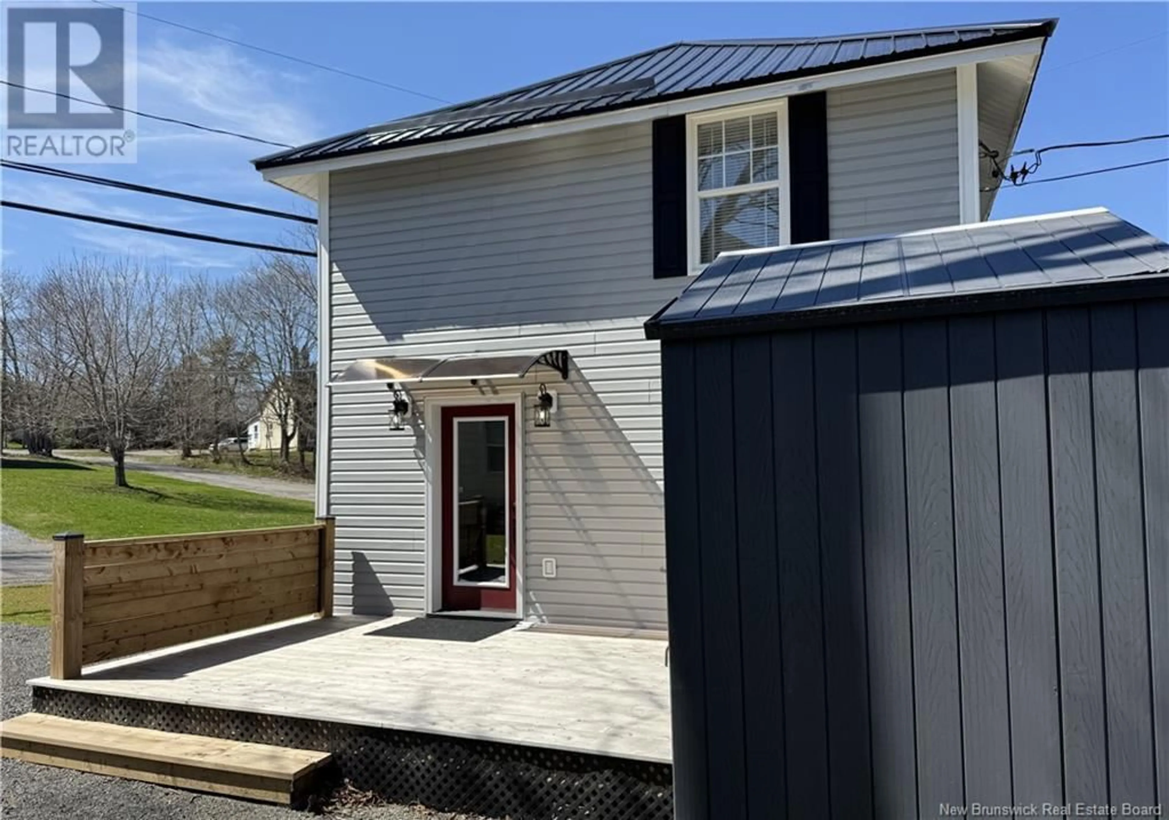 Home with vinyl exterior material, street for 337 MILLTOWN BOULEVARD, St. Stephen New Brunswick E3L1J3