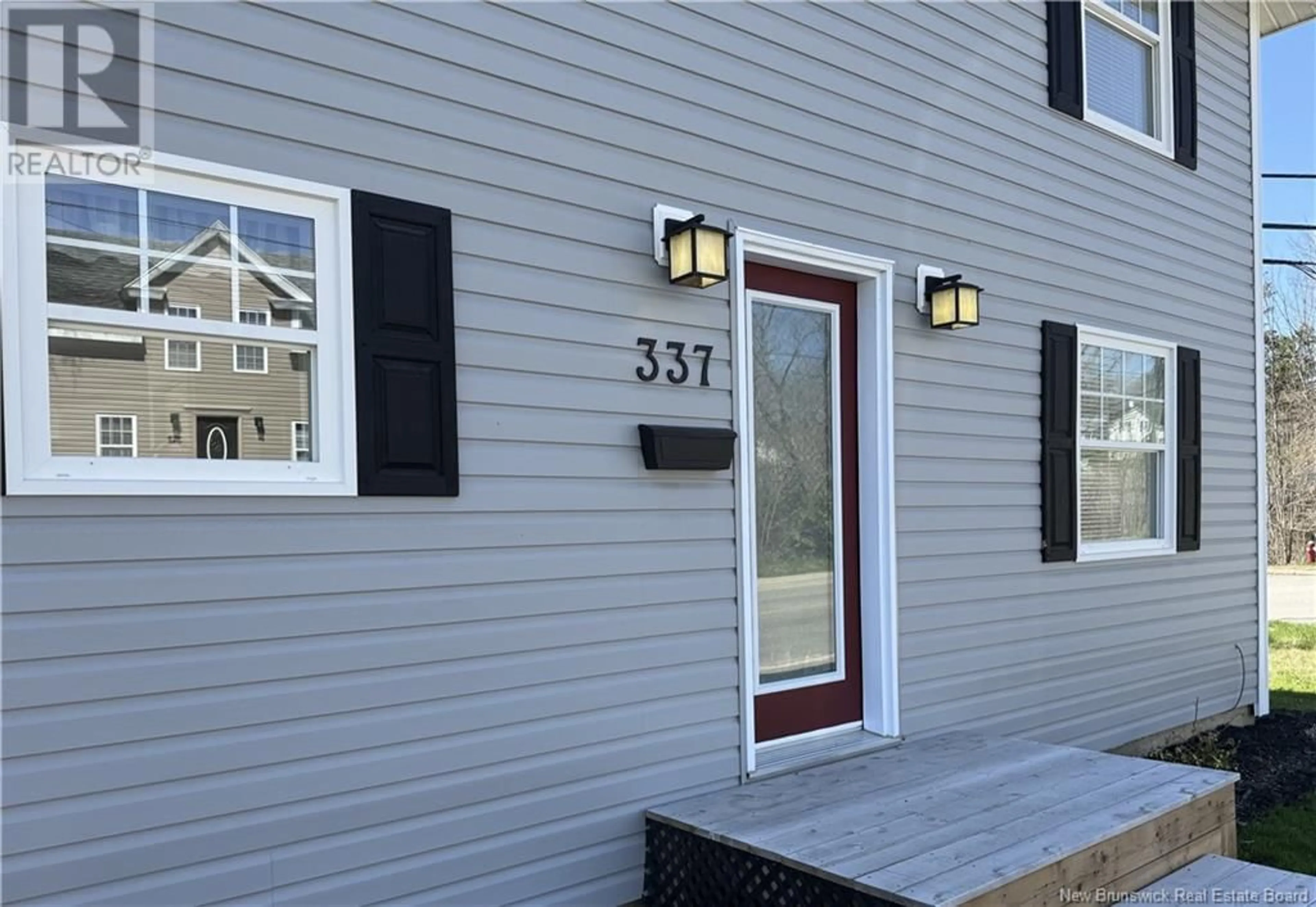 Home with vinyl exterior material, street for 337 MILLTOWN BOULEVARD, St. Stephen New Brunswick E3L1J3