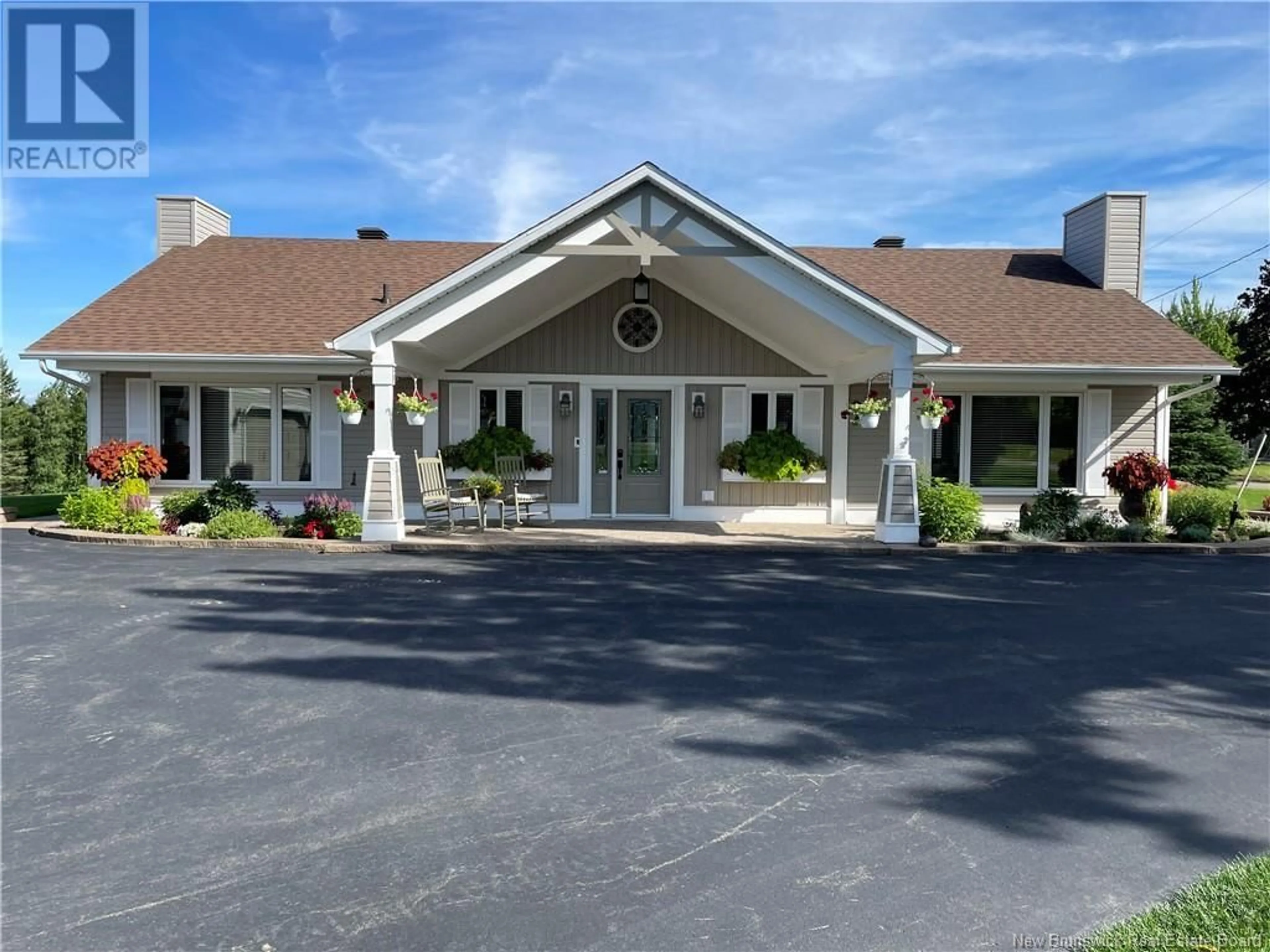 Indoor foyer for 37 EVELINE ROAD, Saint-Louis-De-Kent New Brunswick E4X0A5