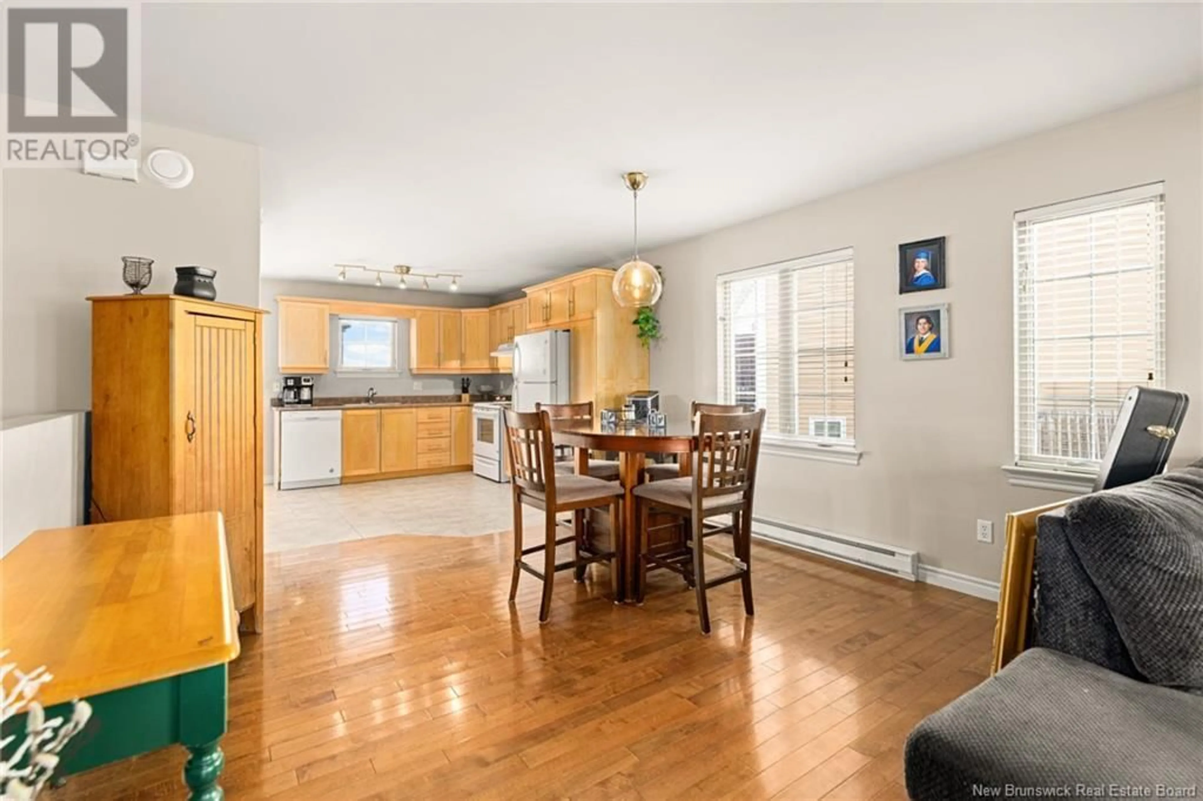 Open concept kitchen, unknown for 836 BERNARD STREET, Dieppe New Brunswick E1A5A4