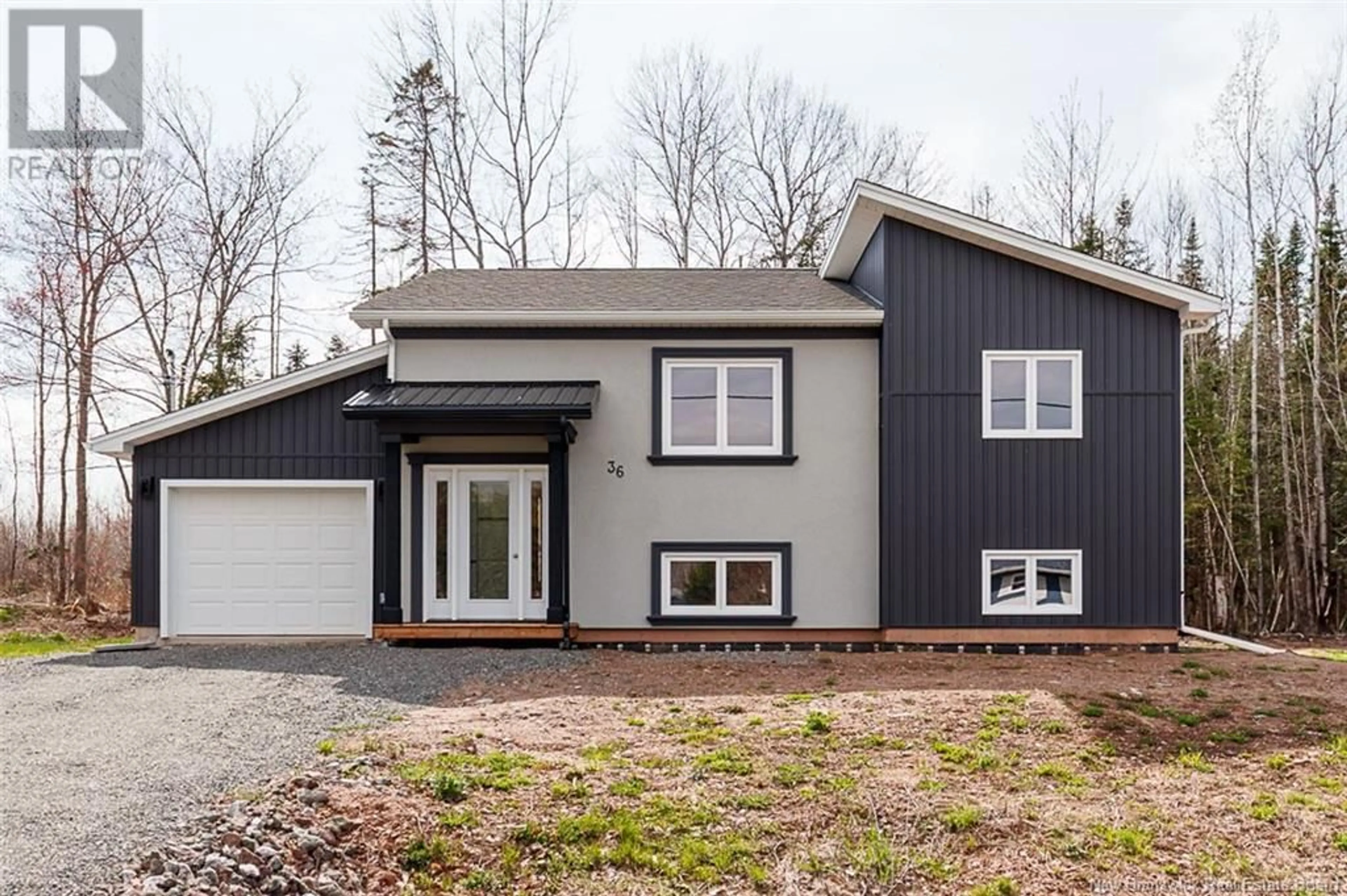 Home with vinyl exterior material, unknown for 36 MILLER AVENUE, Salisbury New Brunswick E4J2N1