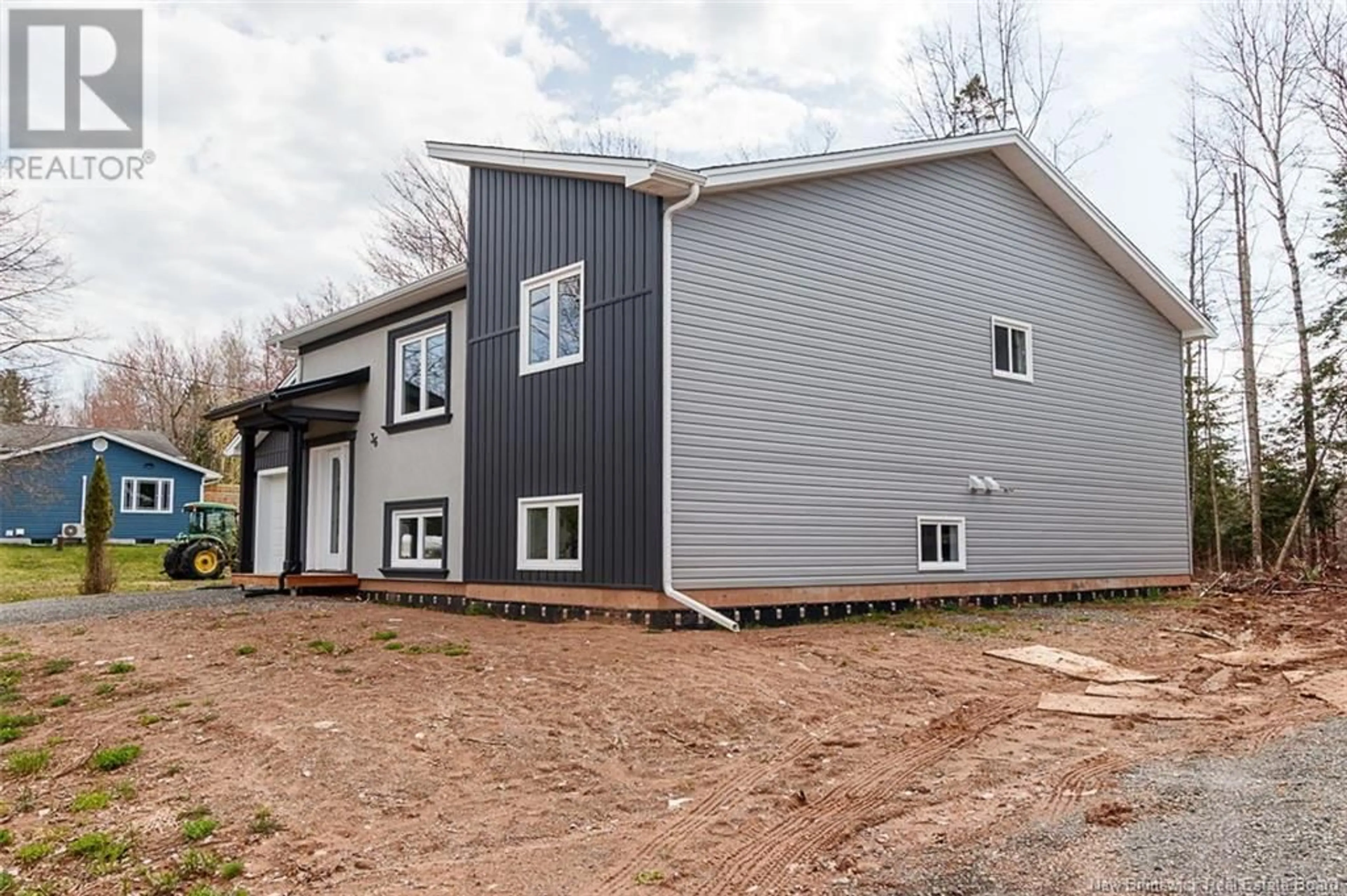 Home with vinyl exterior material, building for 36 MILLER AVENUE, Salisbury New Brunswick E4J2N1