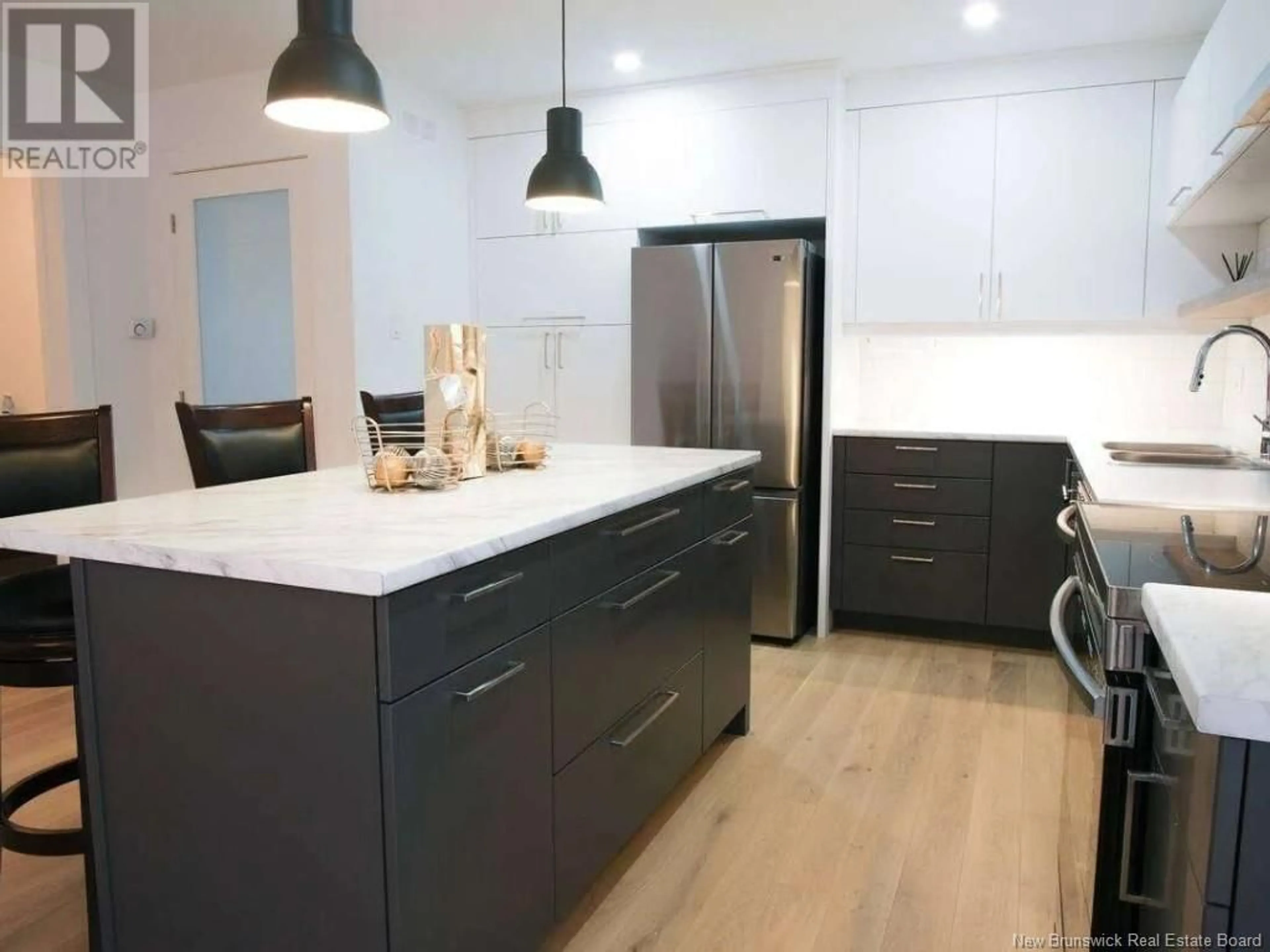 Contemporary kitchen, wood/laminate floor for 116 NEWCOMBE DRIVE, Moncton New Brunswick E1A9V4
