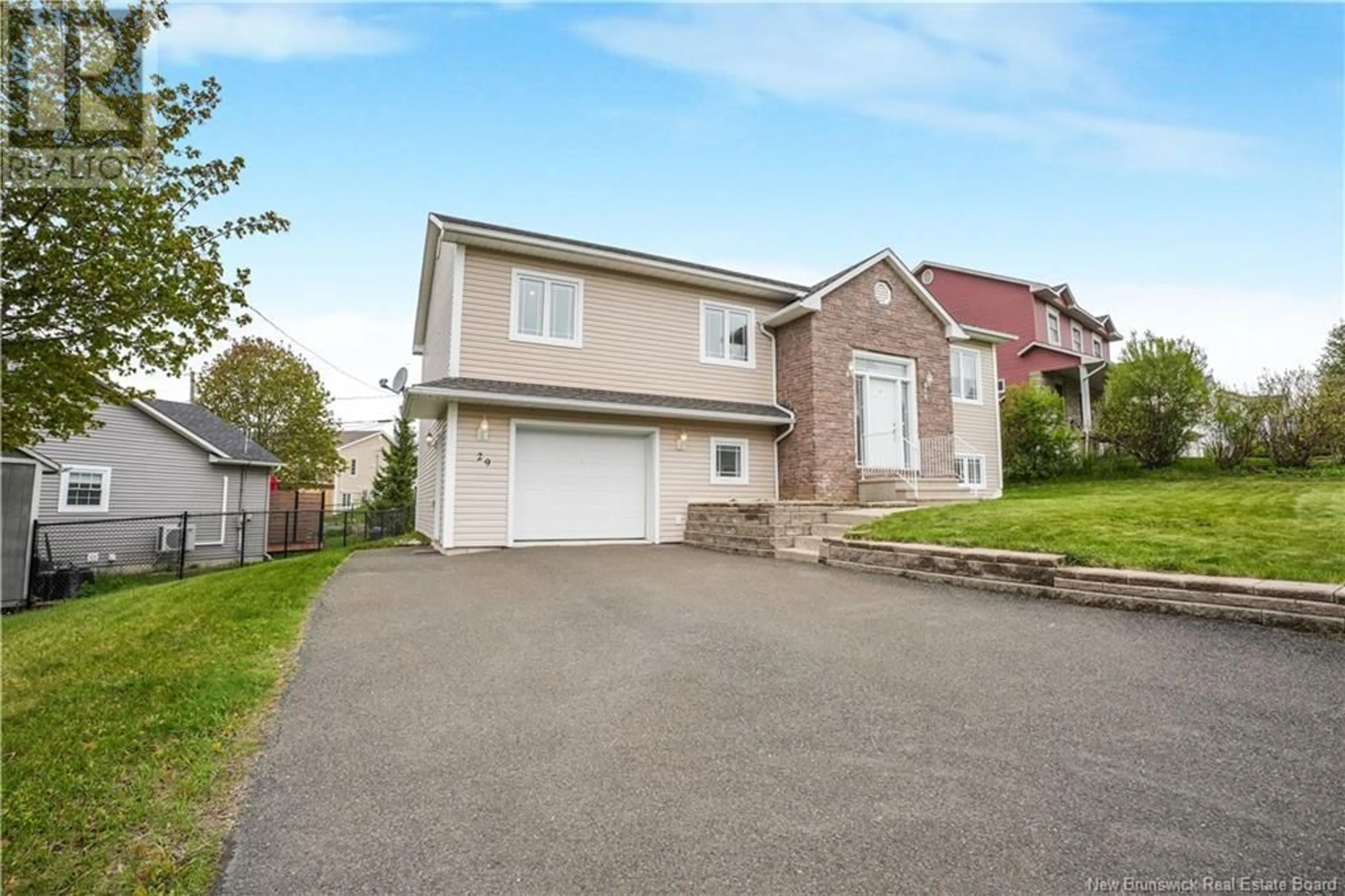 Home with vinyl exterior material, street for 29 BENJAMIN DRIVE, Fredericton New Brunswick E3J9X1