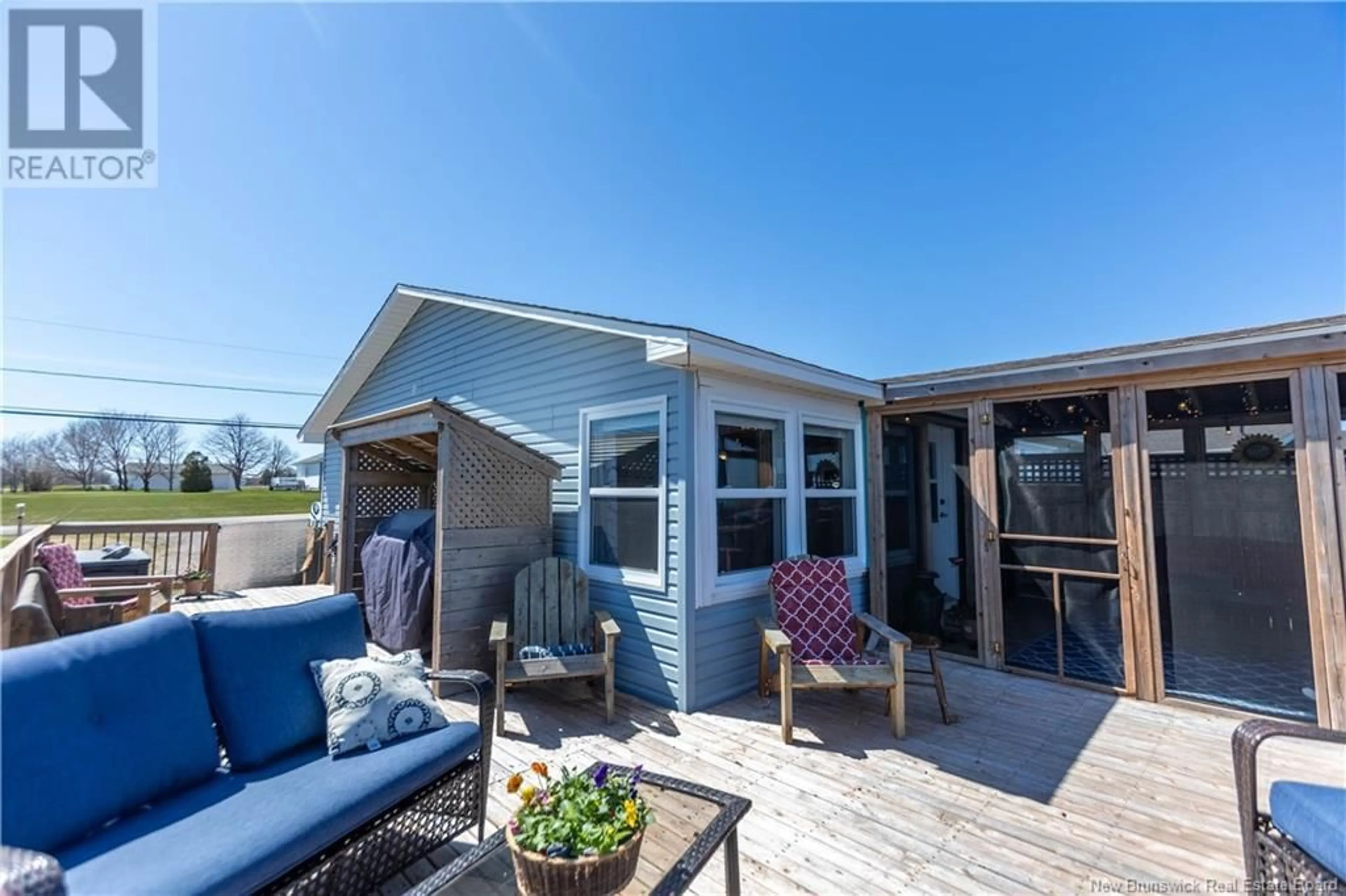 Patio, water/lake/river/ocean view for 298 CHEMIN DE LA COTE, Grande-Digue New Brunswick E4R4C3