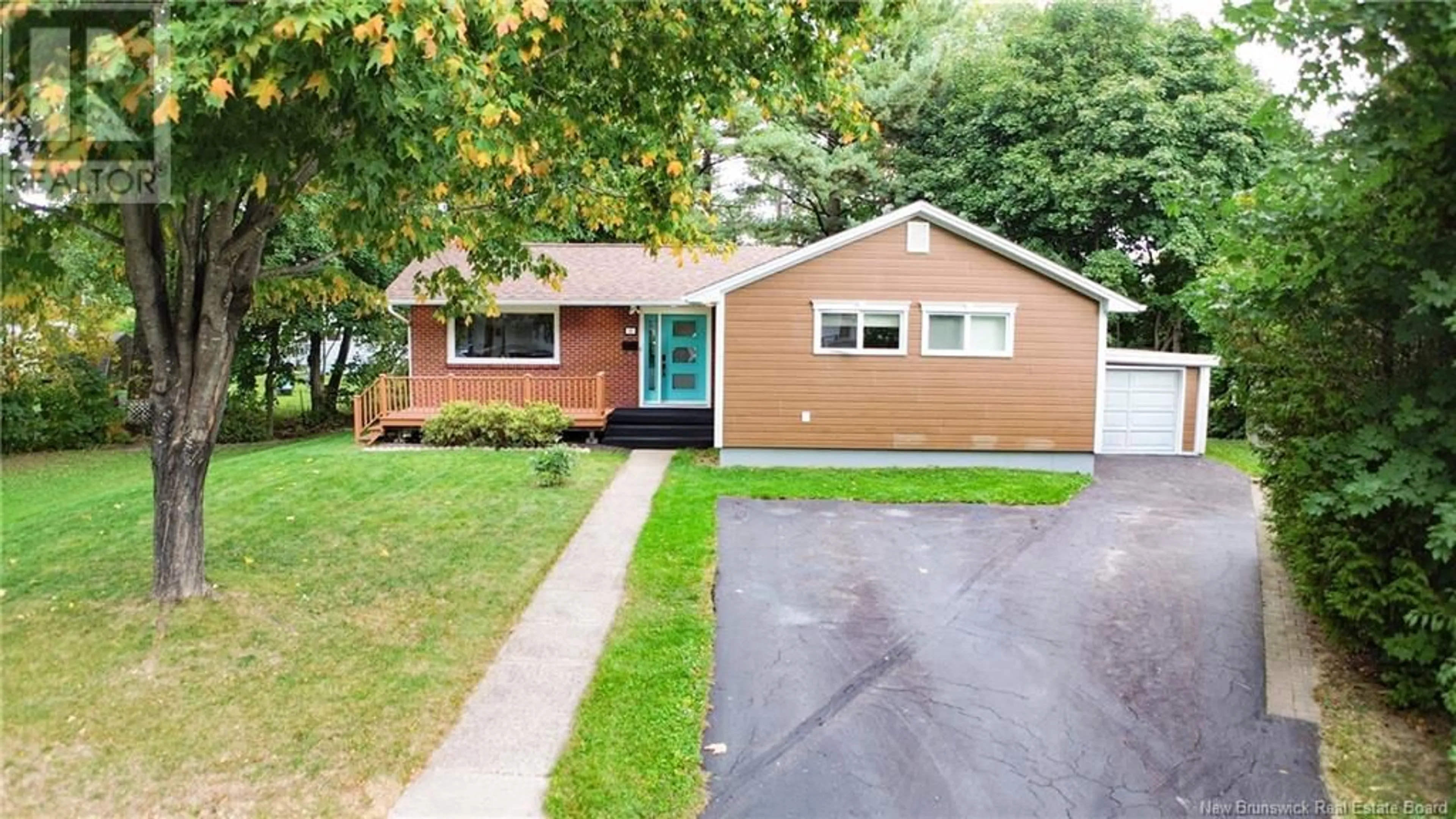 Home with vinyl exterior material, street for 80 SHERWOOD COURT, Fredericton New Brunswick E3B2P5