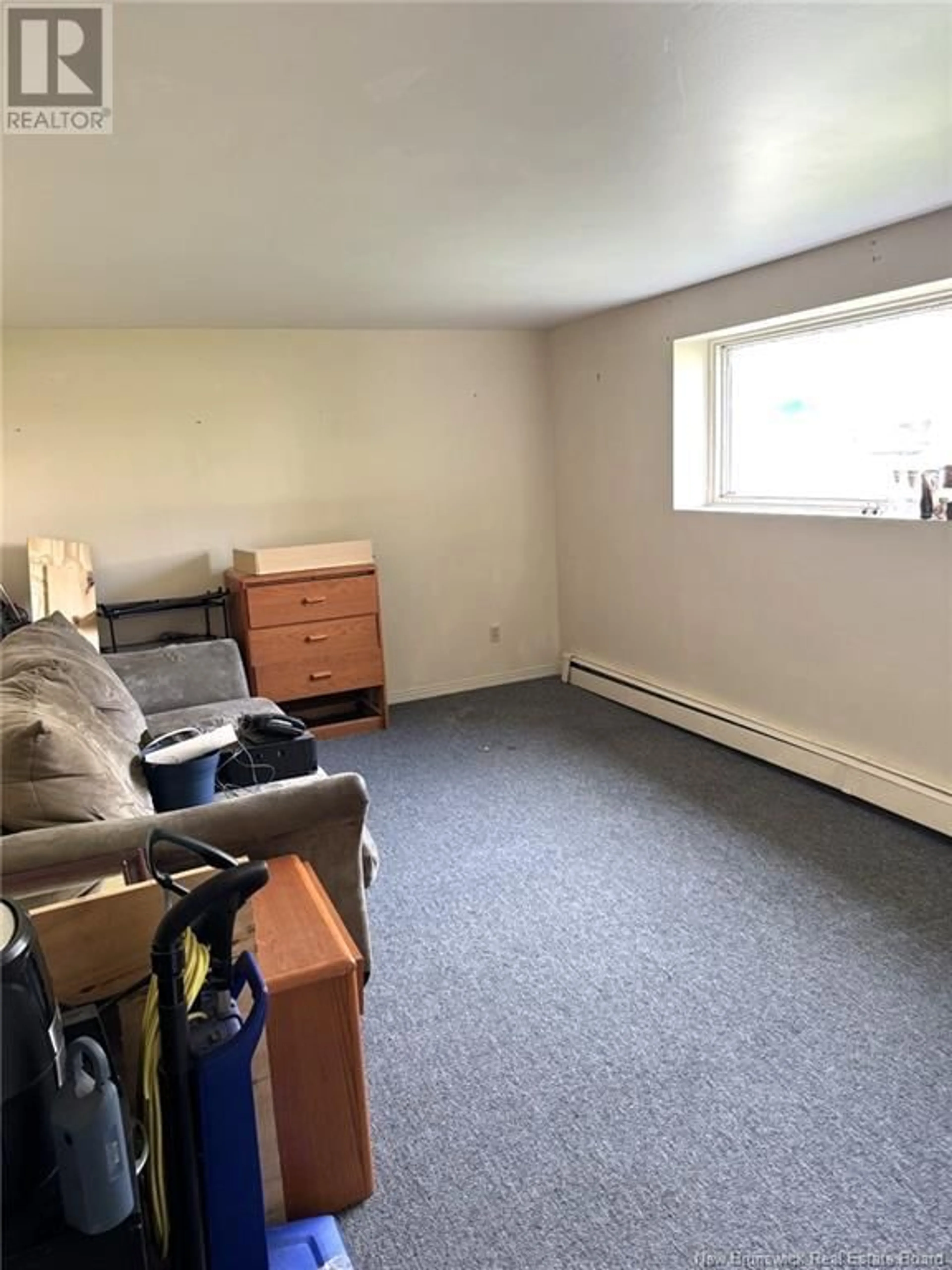 A pic of a room for 33-35 CONVENTRY CRESCENT, Moncton New Brunswick E1C8G5