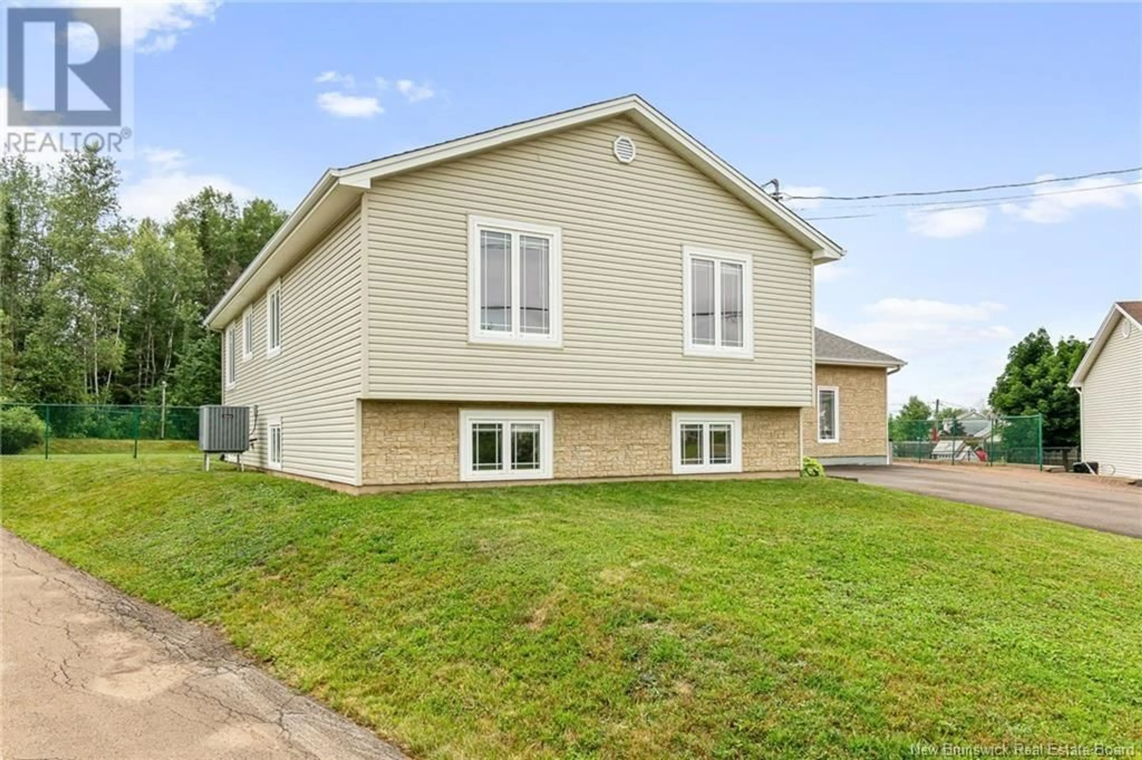 Home with vinyl exterior material, unknown for 96 MATHILDE STREET, Dieppe New Brunswick E1A7V2