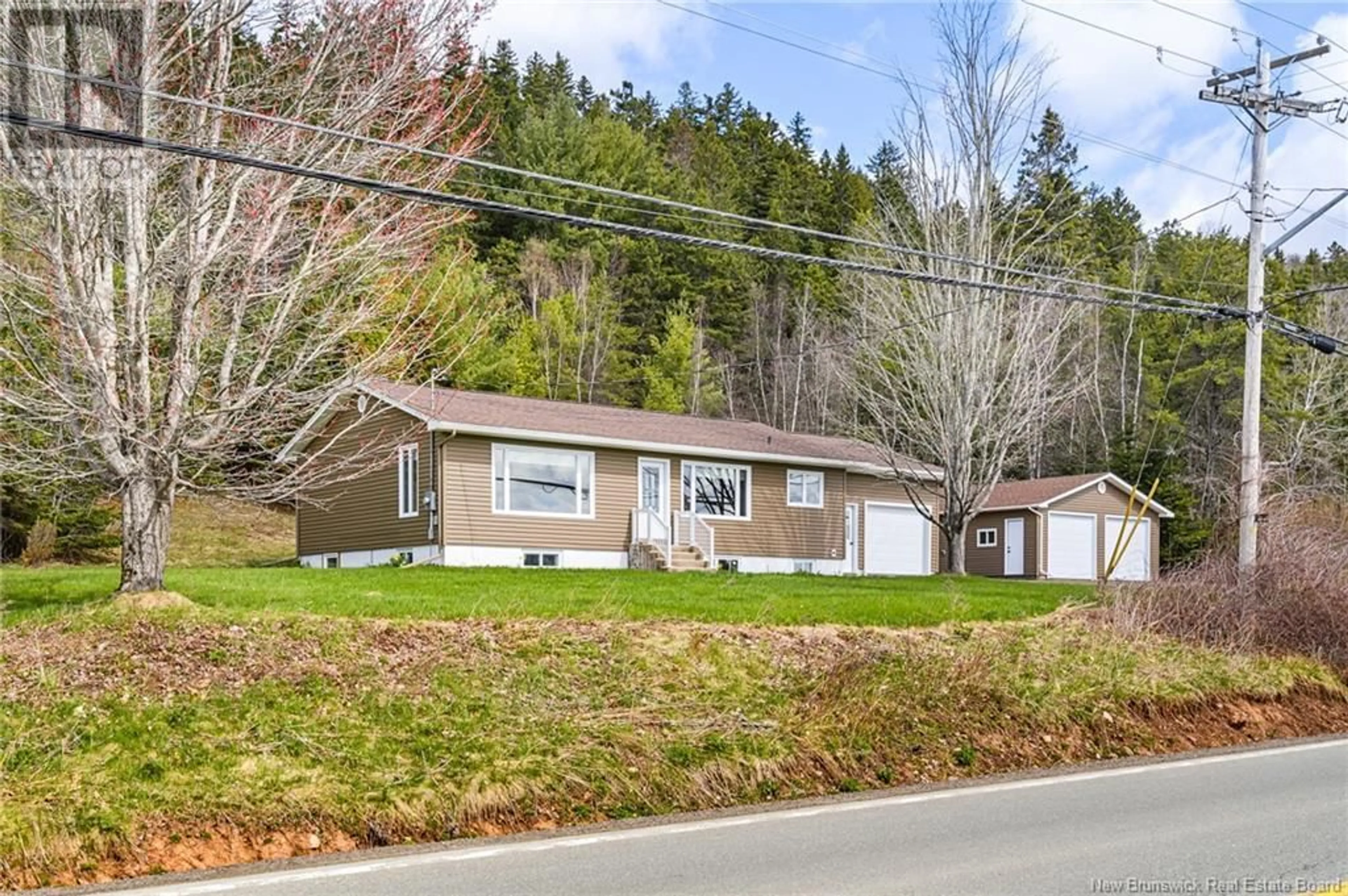 Home with vinyl exterior material, street for 459 FRONT MOUNTAIN ROAD, Moncton New Brunswick E1G3H5