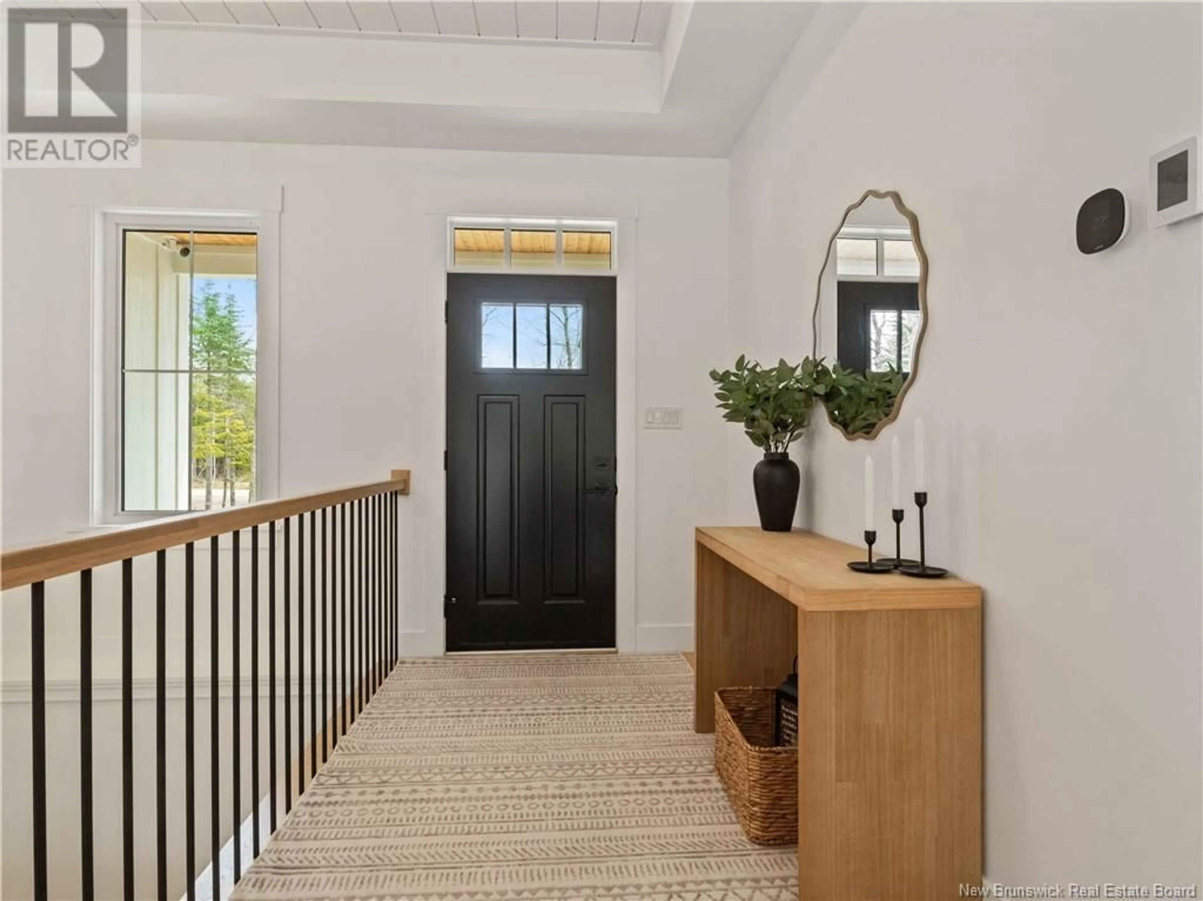 Indoor entryway for 39 VERNAY, Memramcook New Brunswick E4K0E4
