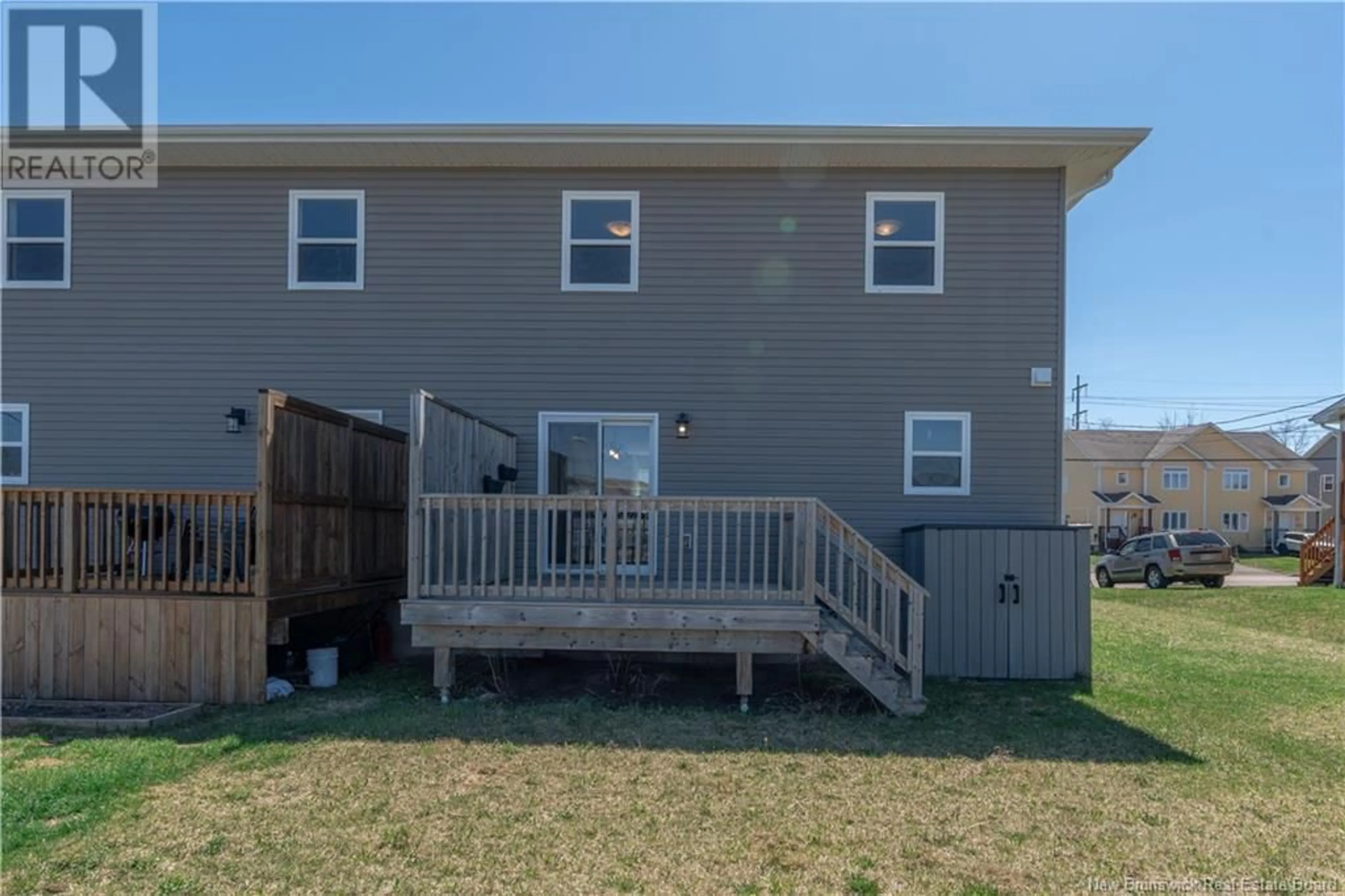 Home with vinyl exterior material, unknown for 57 HOLLAND DRIVE, Moncton New Brunswick E1G0X5