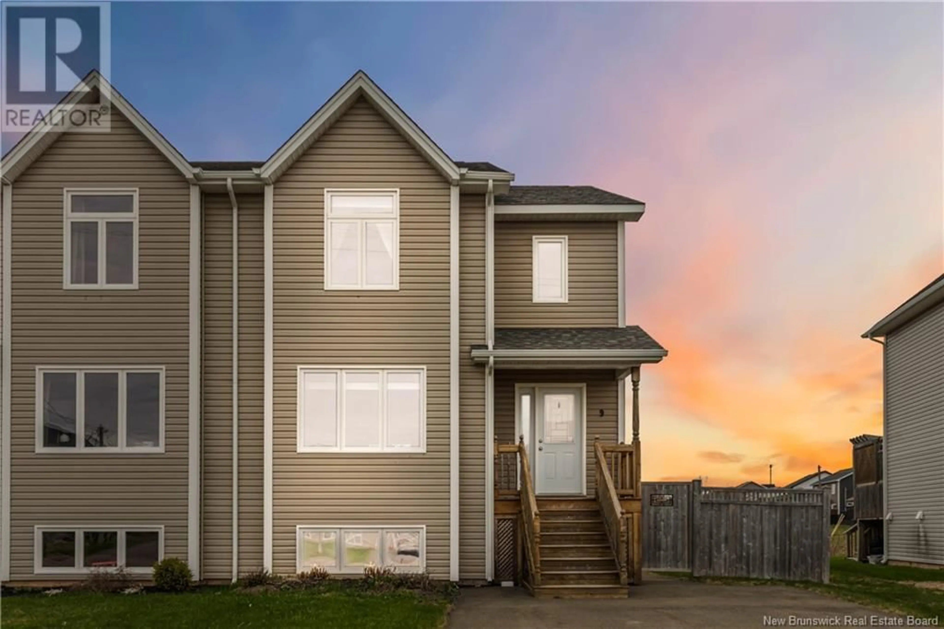 Home with vinyl exterior material, unknown for 9 BRISTOL CRESCENT, Riverview New Brunswick E1B0S9