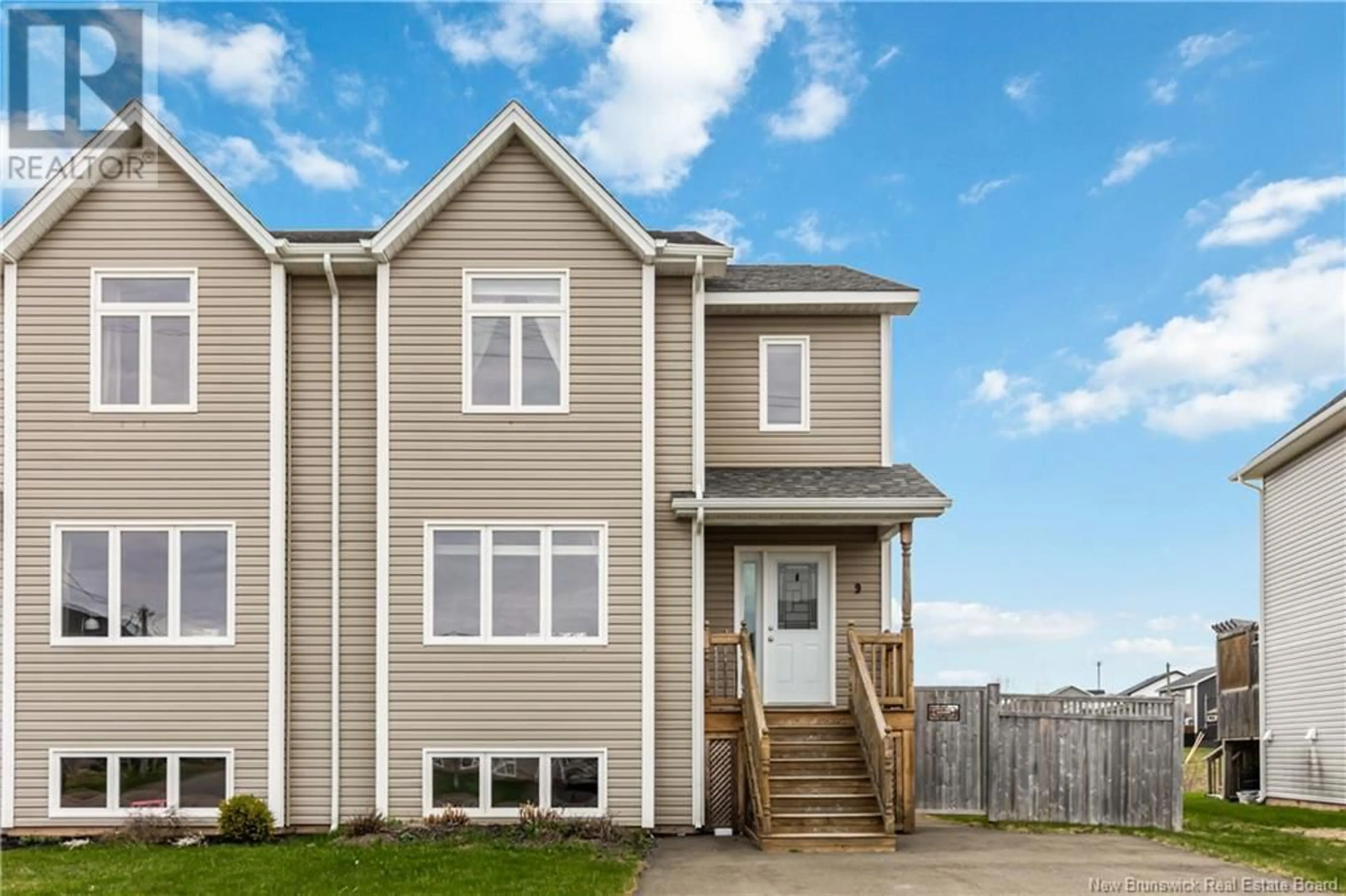 Home with vinyl exterior material, unknown for 9 BRISTOL CRESCENT, Riverview New Brunswick E1B0S9