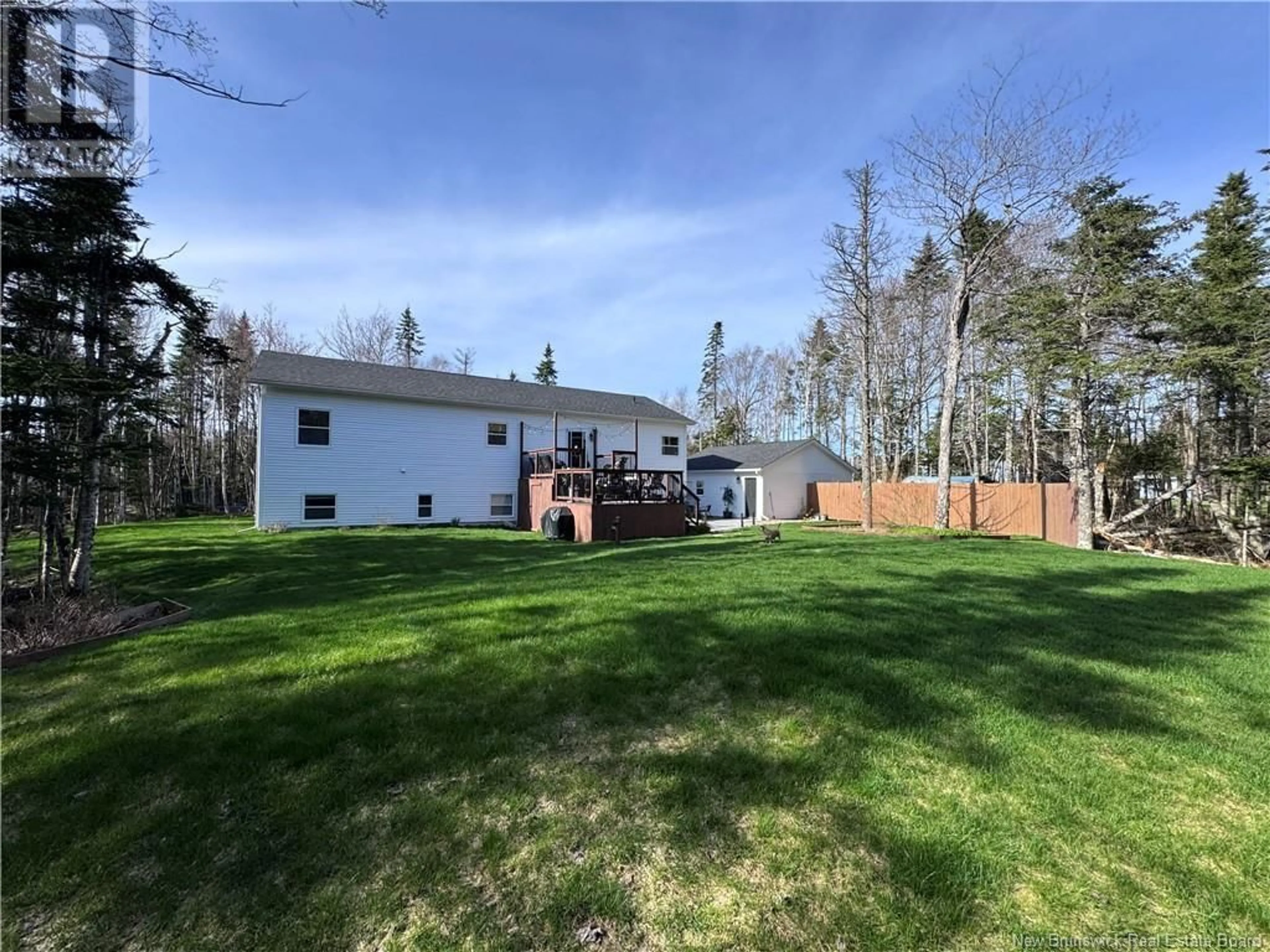 A pic from outside/outdoor area/front of a property/back of a property/a pic from drone, unknown for 950 HILLCREST ROAD, Saint John New Brunswick E2N2B2