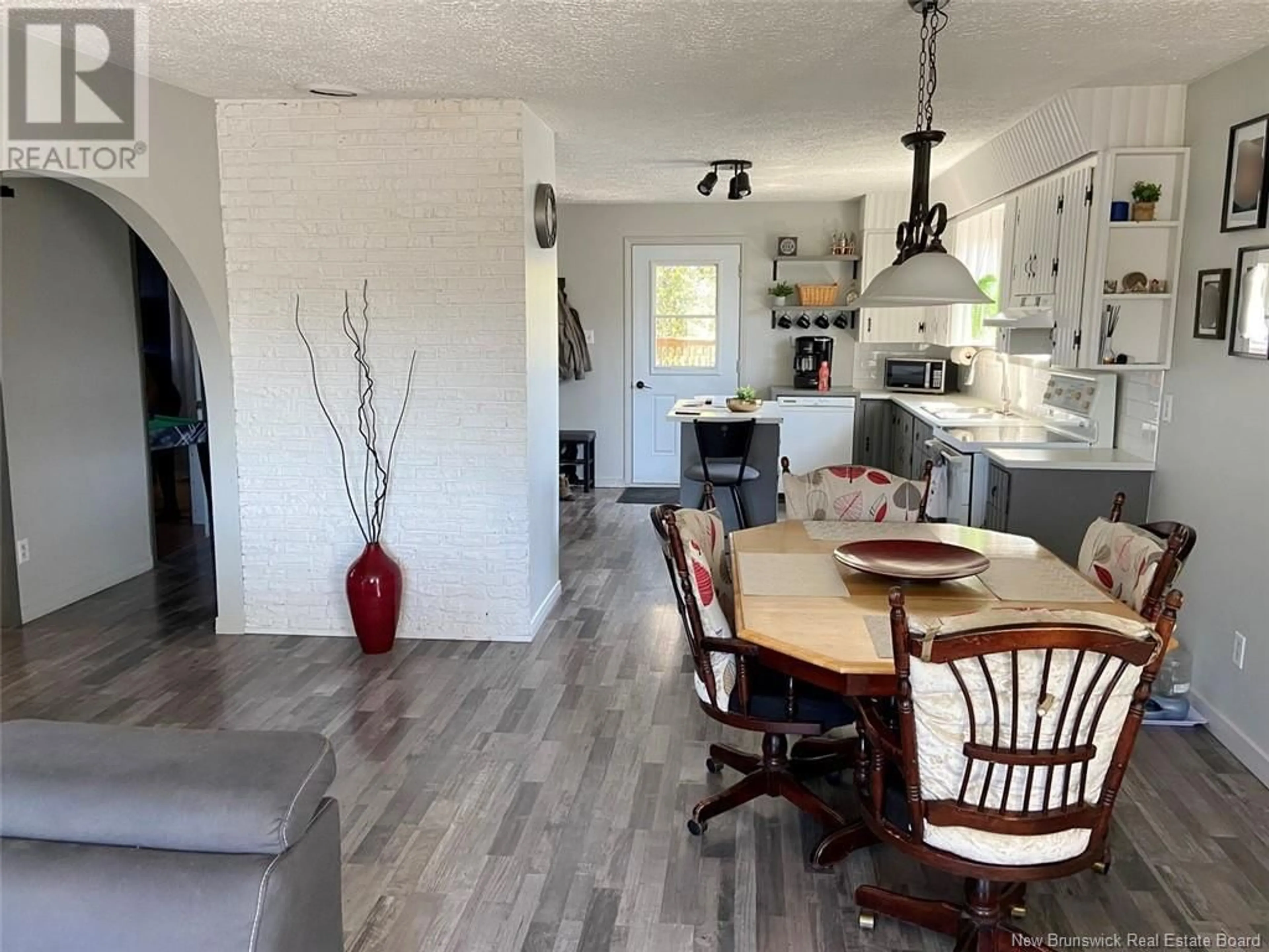 Open concept kitchen, unknown for 103 46TH AVENUE, Edmundston New Brunswick E3V3B7